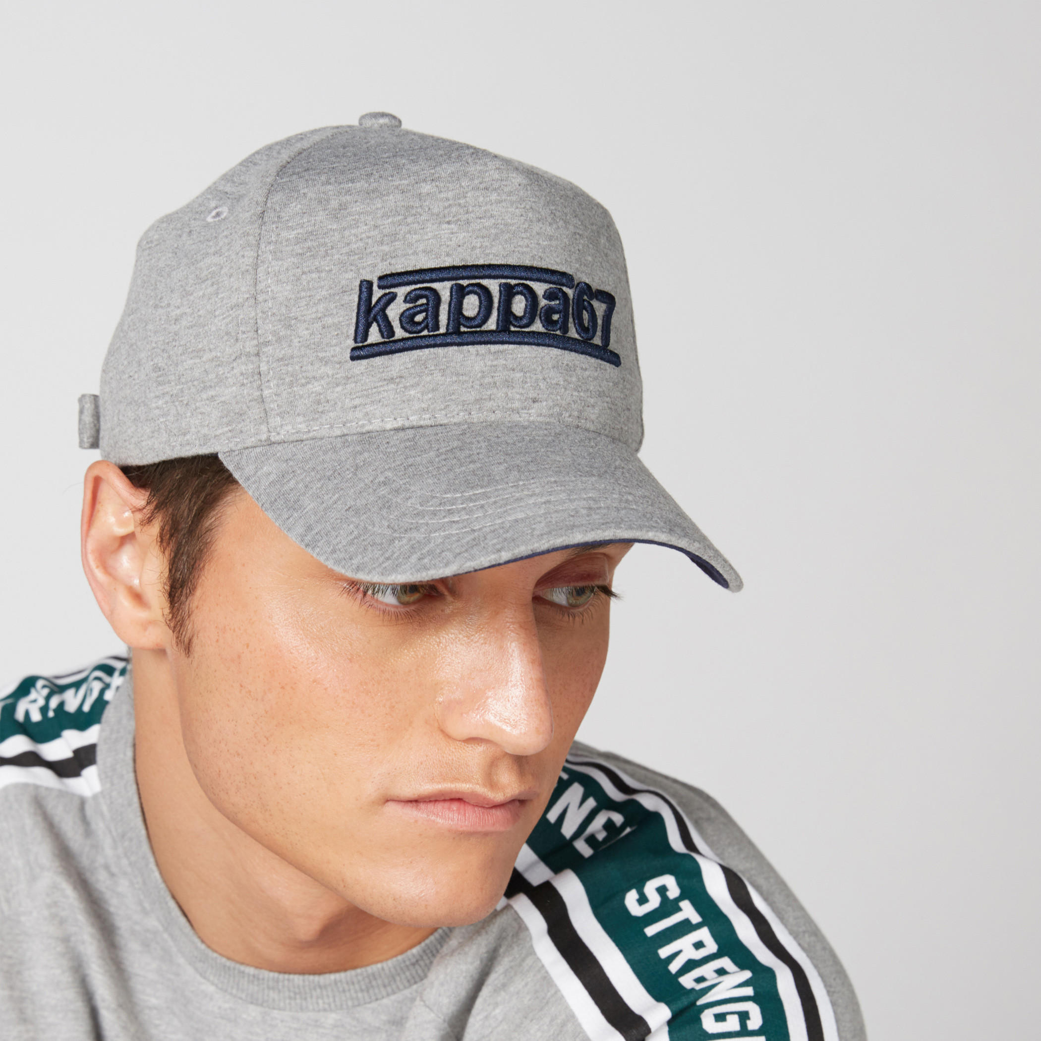 قبعة كاب مطرّزة بشريط لاصق للإغلاق من كابا-men-caps-image-3