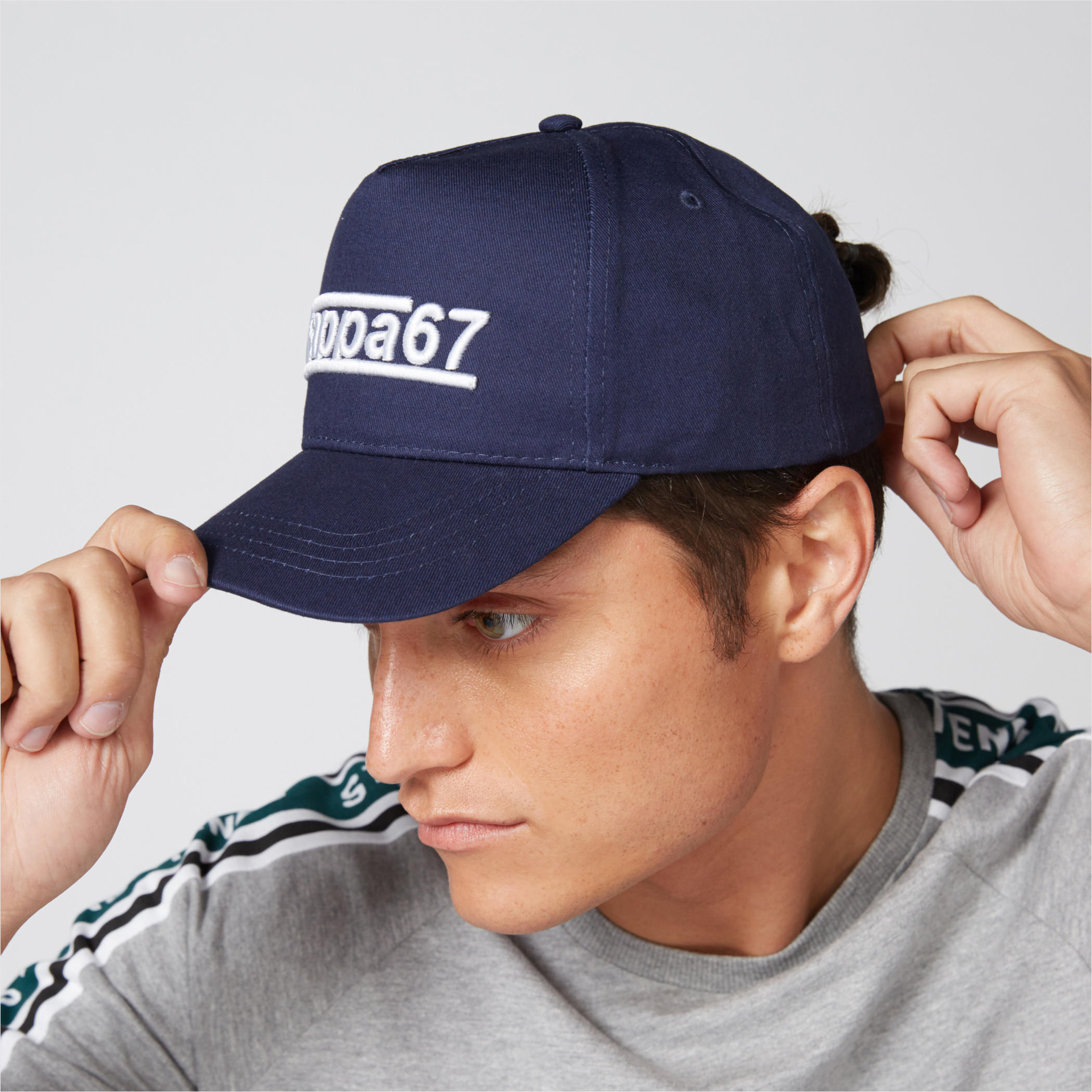 قبعة كاب مطرّزة بدرزات من كابا-men-caps-image-3