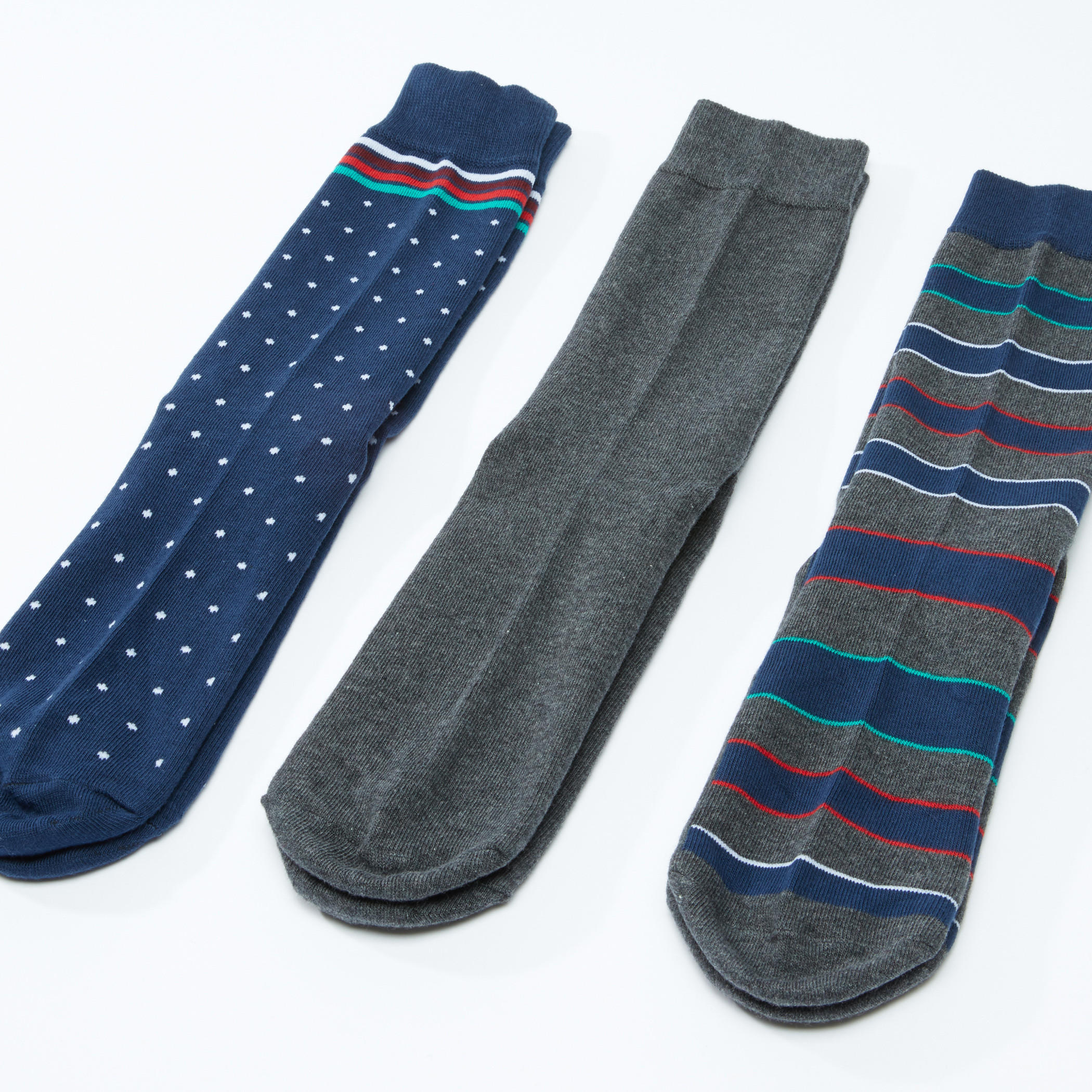 جوارب قصيرة متنوعة - طقم من 3 أزواج-men-socks-image-2