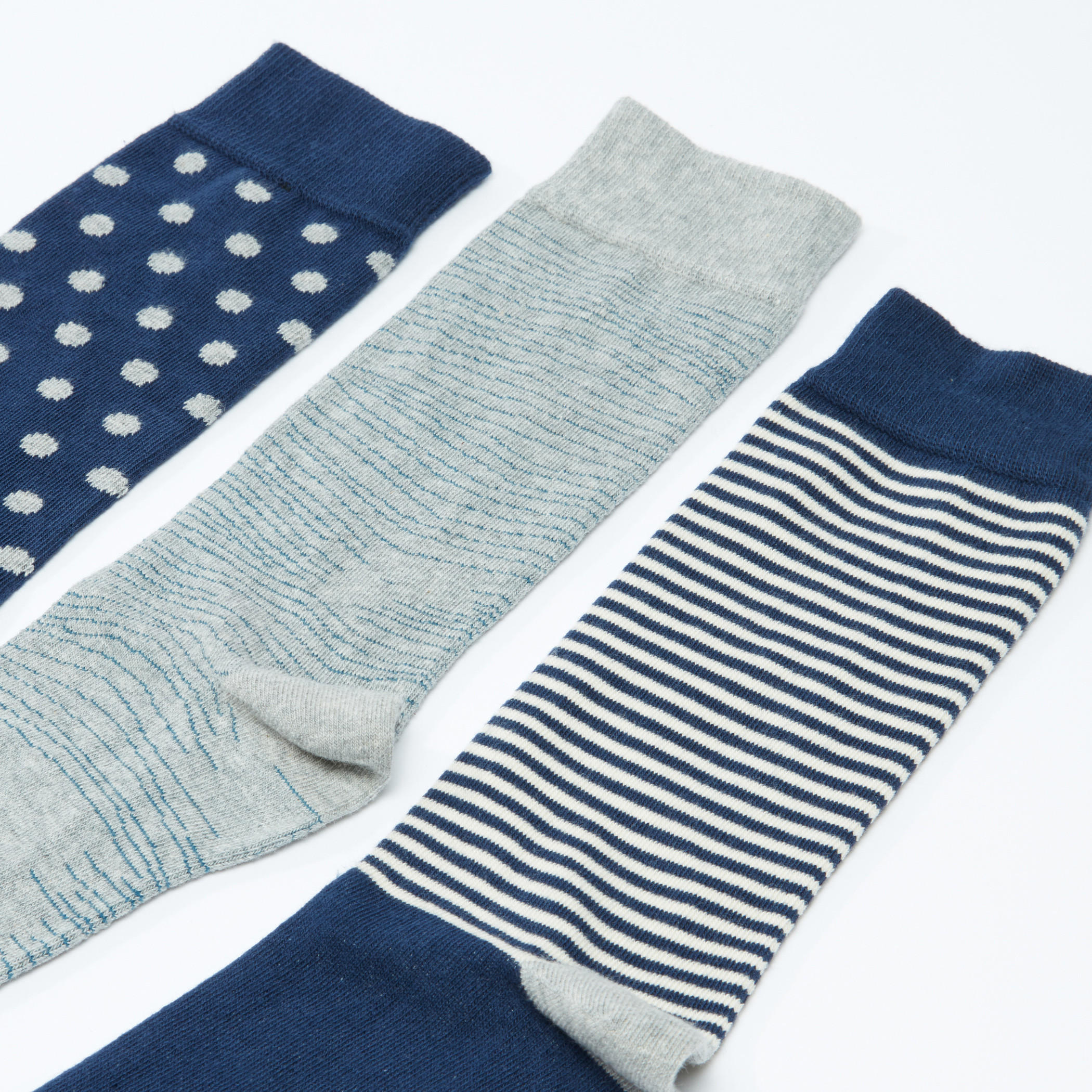 جوارب قصيرة متنوعة - طقم من 3 أزواج-men-socks-image-2