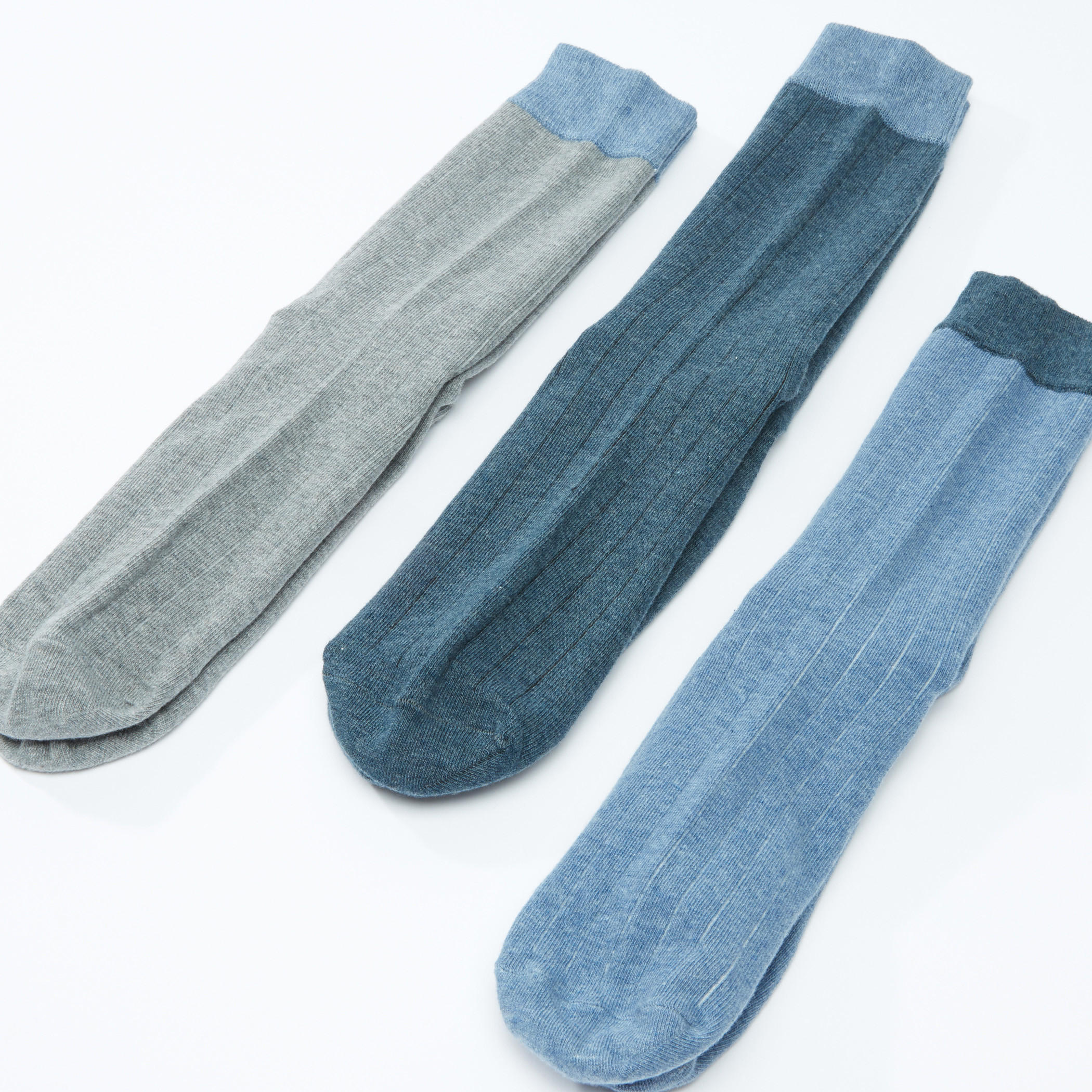جوارب قصيرة بارزة الملمس - طقم من 3 أزواج-men-socks-image-2