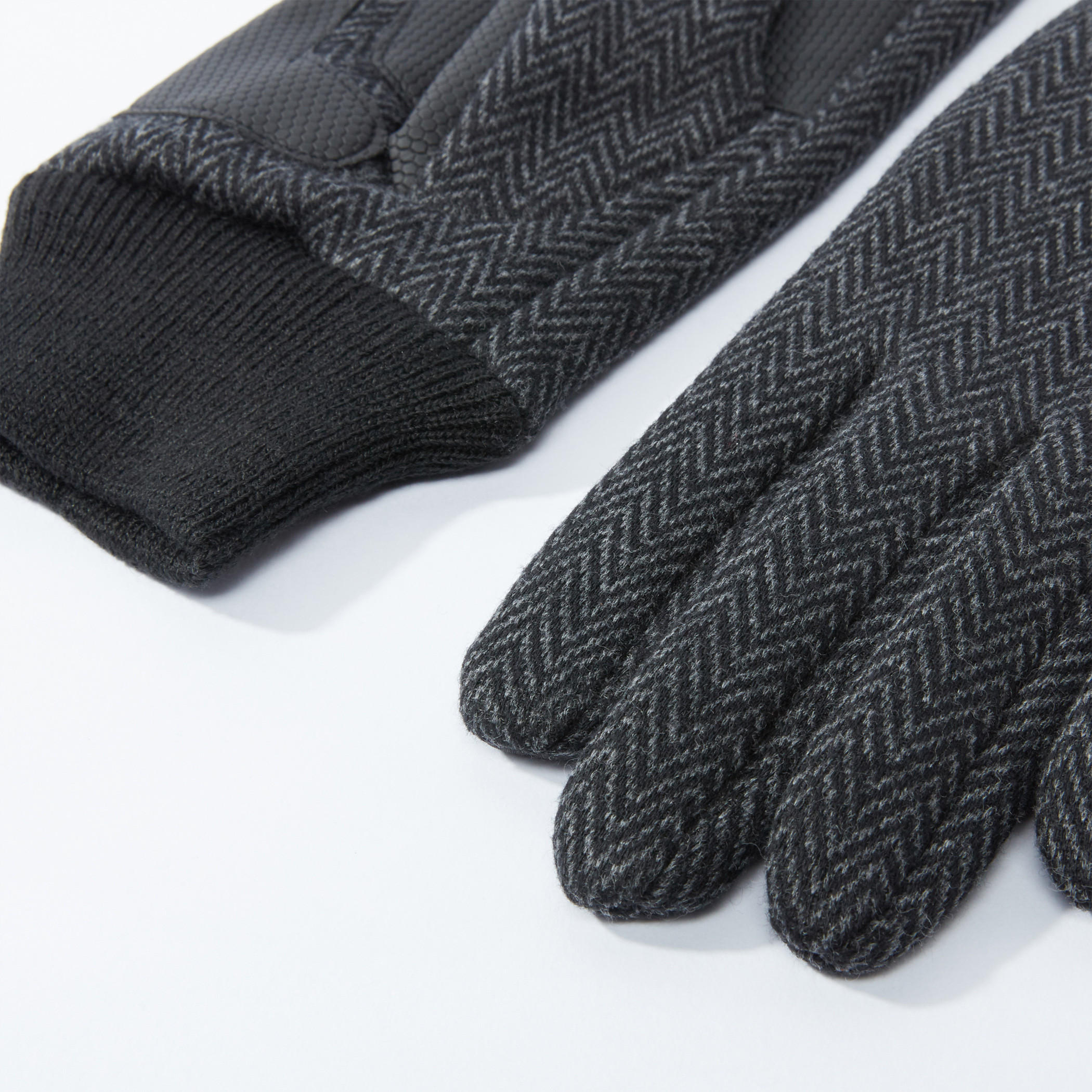 قفازات بارزة الملمس-men-scarvesandgloves-image-3
