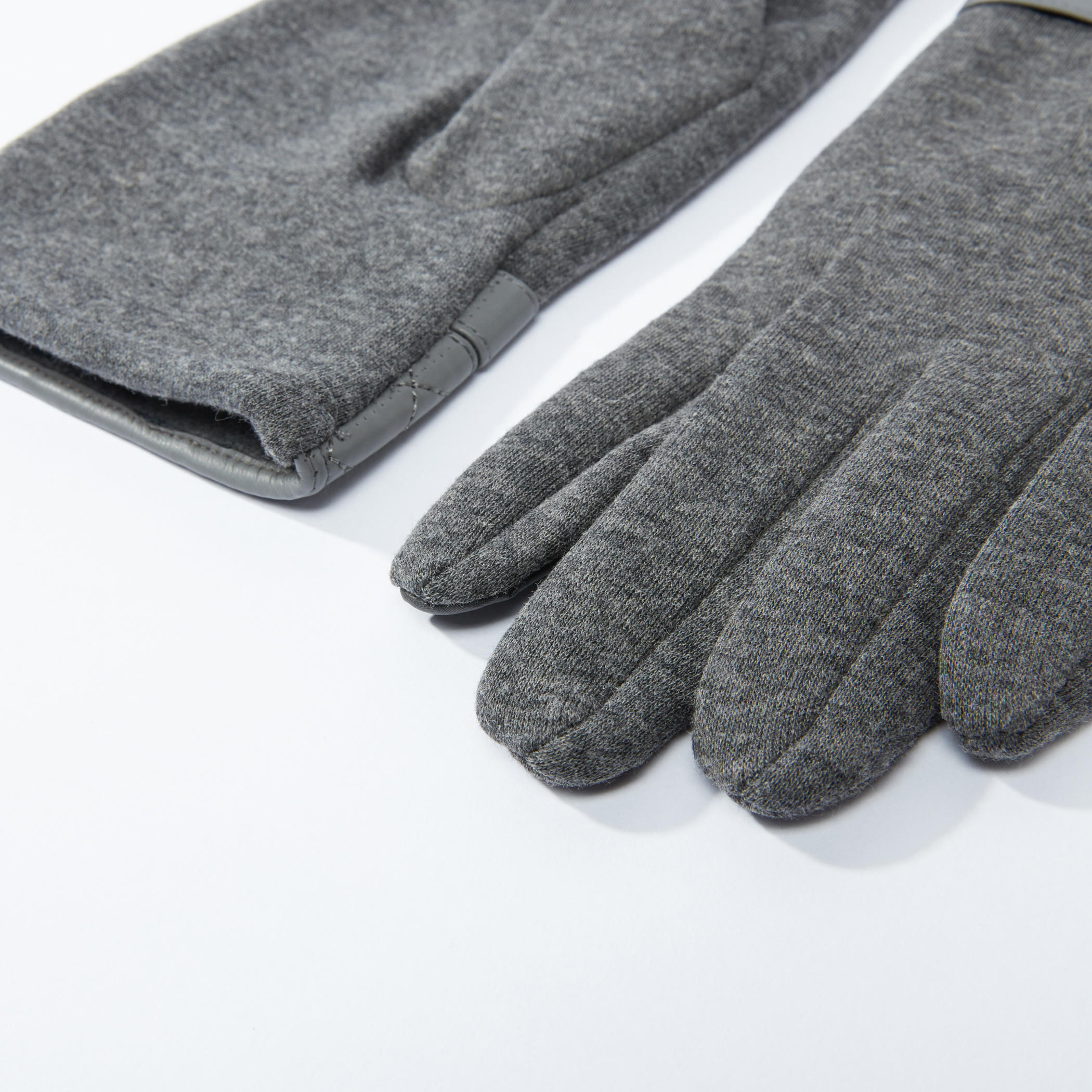 قفازات بارزة الملمس بإبزيم بدبوس ودرزات-men-scarvesandgloves-image-3