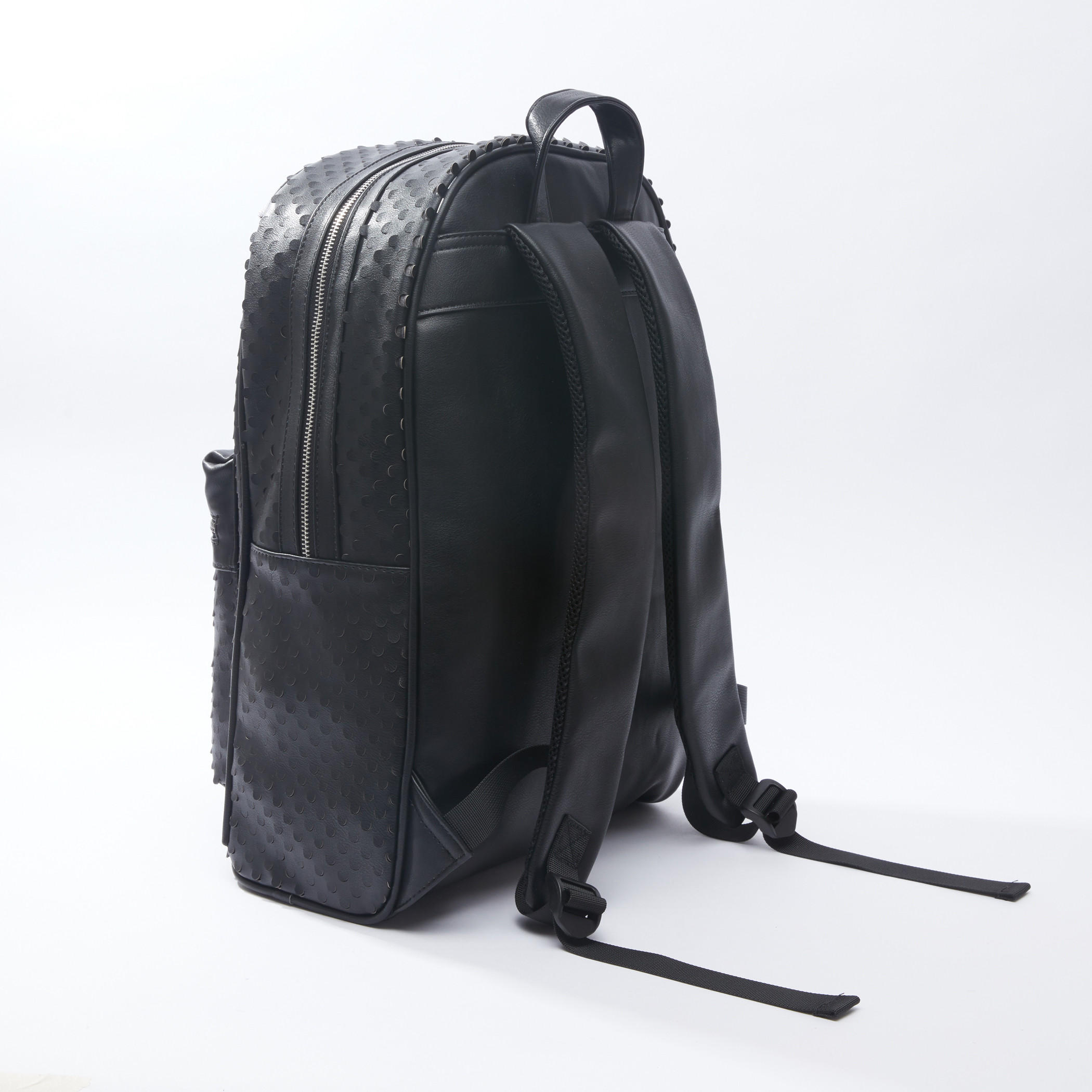 حقيبة ظهر بارزة الملمس بسحّاب إغلاق وحمّالات قابلة للتعديل-men-bags-image-3