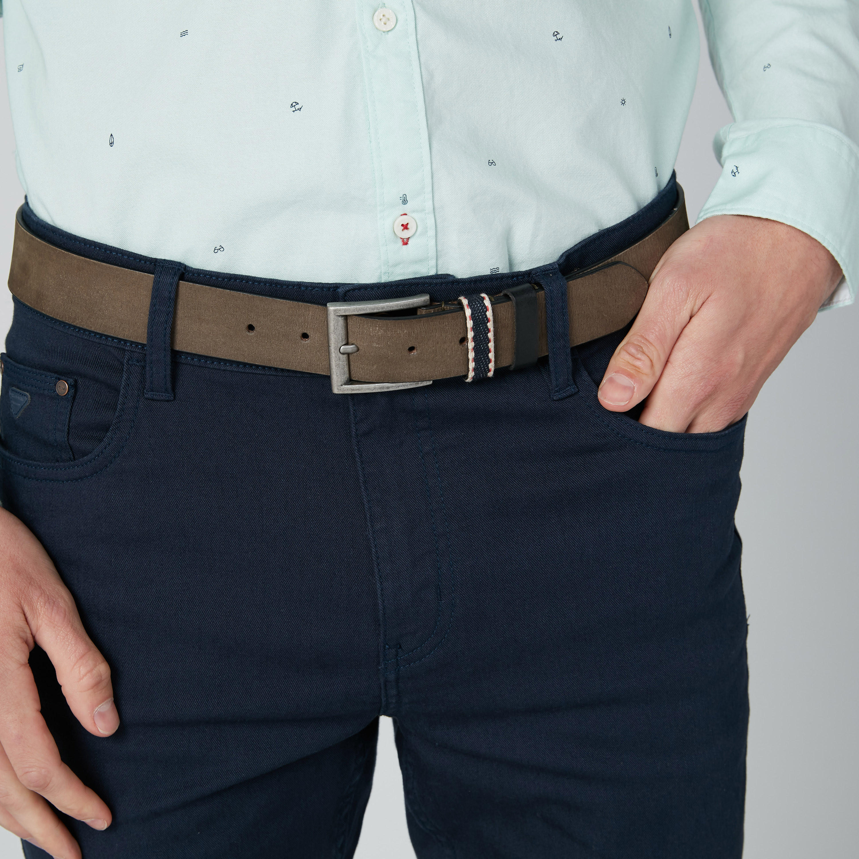 حزام مطرّز بإبزيم بدبوس-men-beltsandwallets-belts-image-2