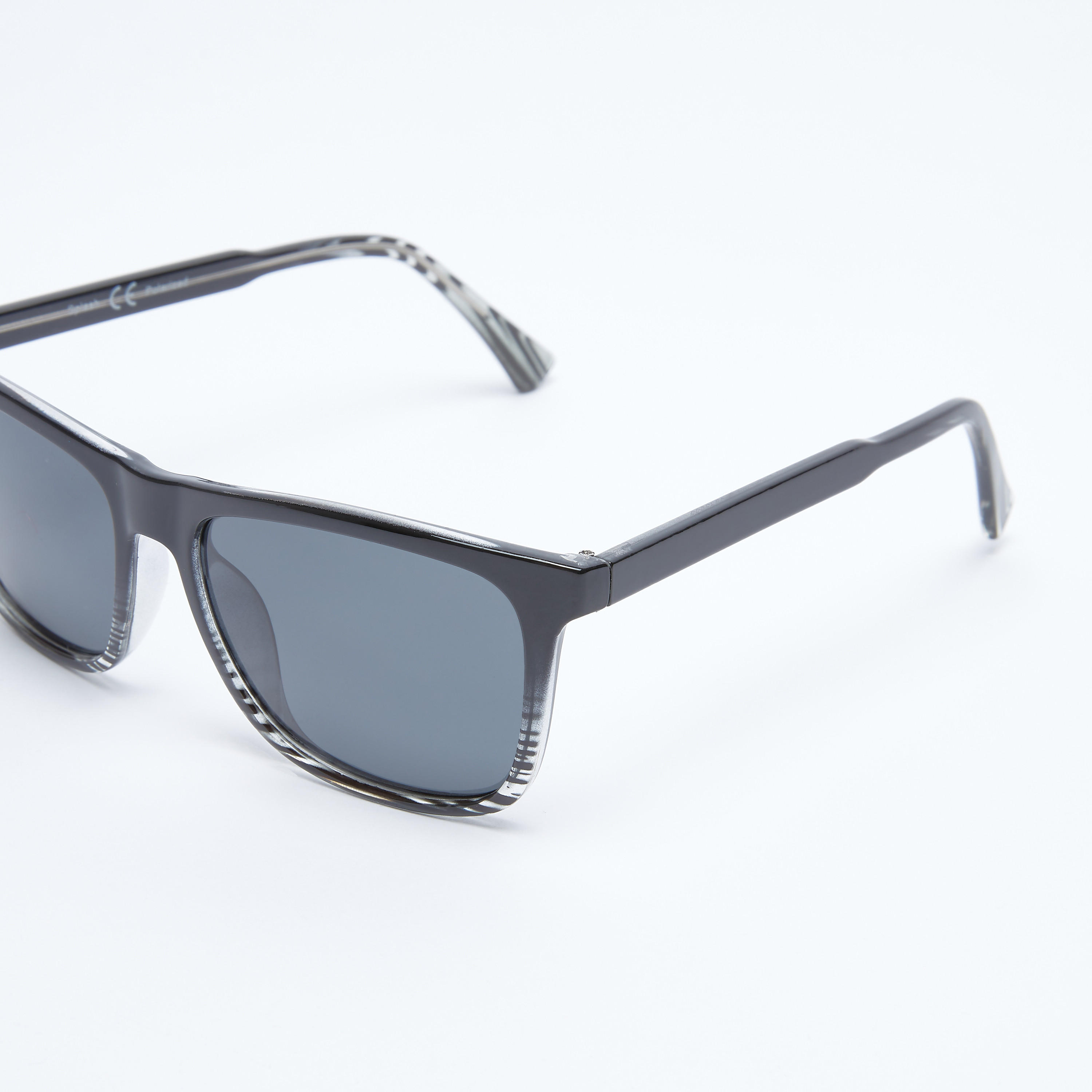 نظّارة شمسيّة واي فيرار بإطار كامل وطبعات-men-sunglasses-image-3