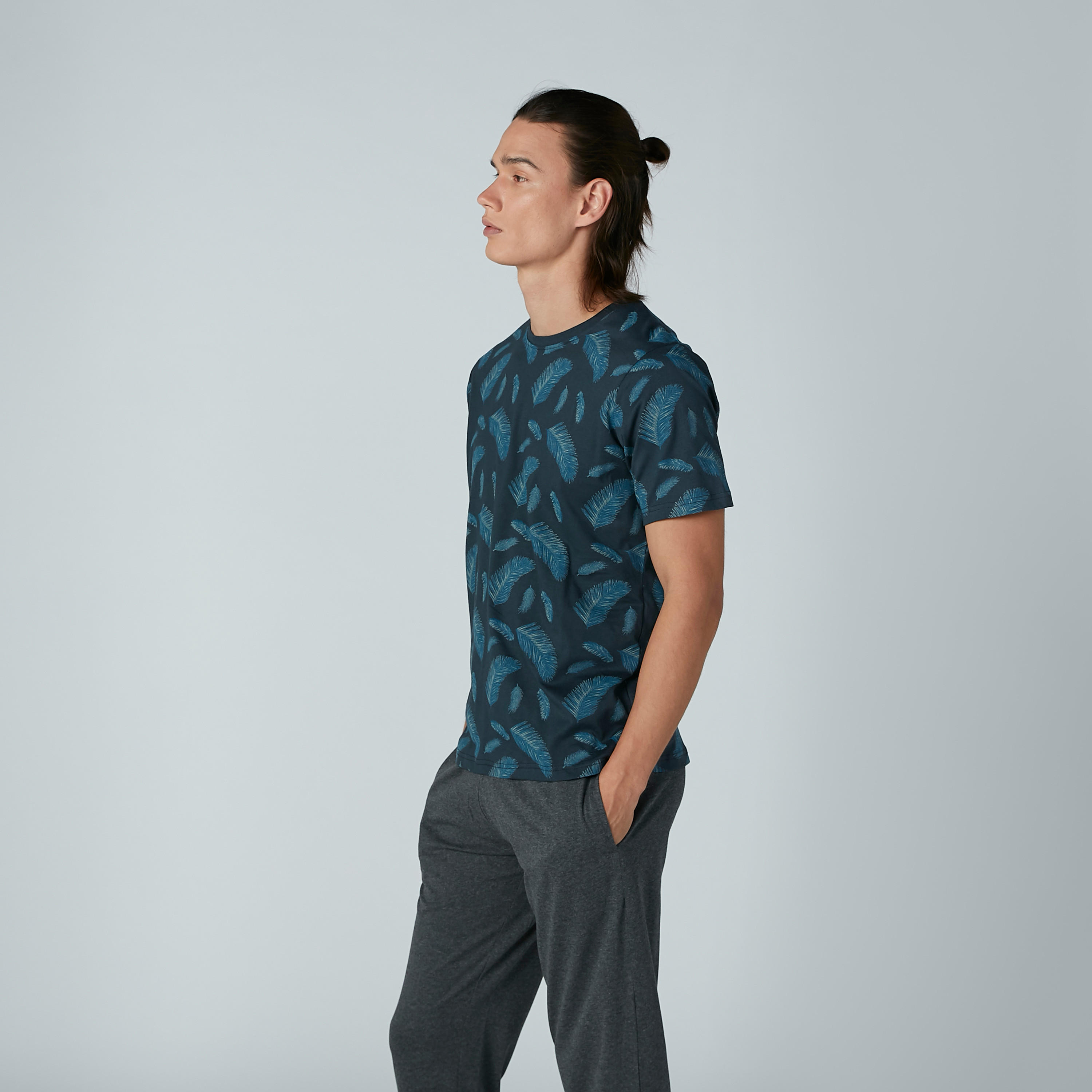 تيشيرت بياقة مستديرة وأكمام قصيرة وطبعات – طقم من قطعتين-men-clothing-nightwear-sets-image-3