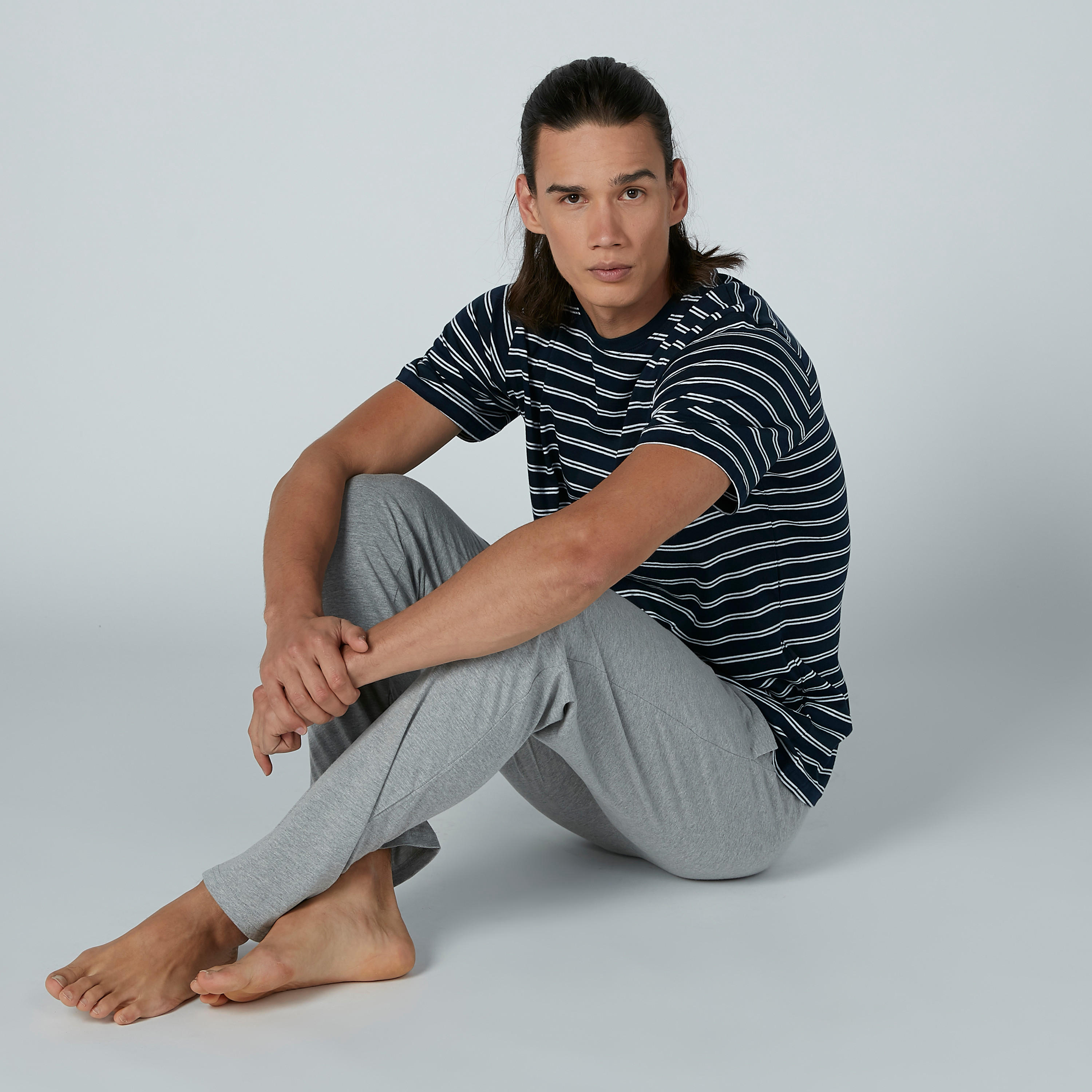طقم بنطال بيجاما طويل وتيشيرت مقلّم - طقم من قطعتين-men-clothing-nightwear-sets-image-1