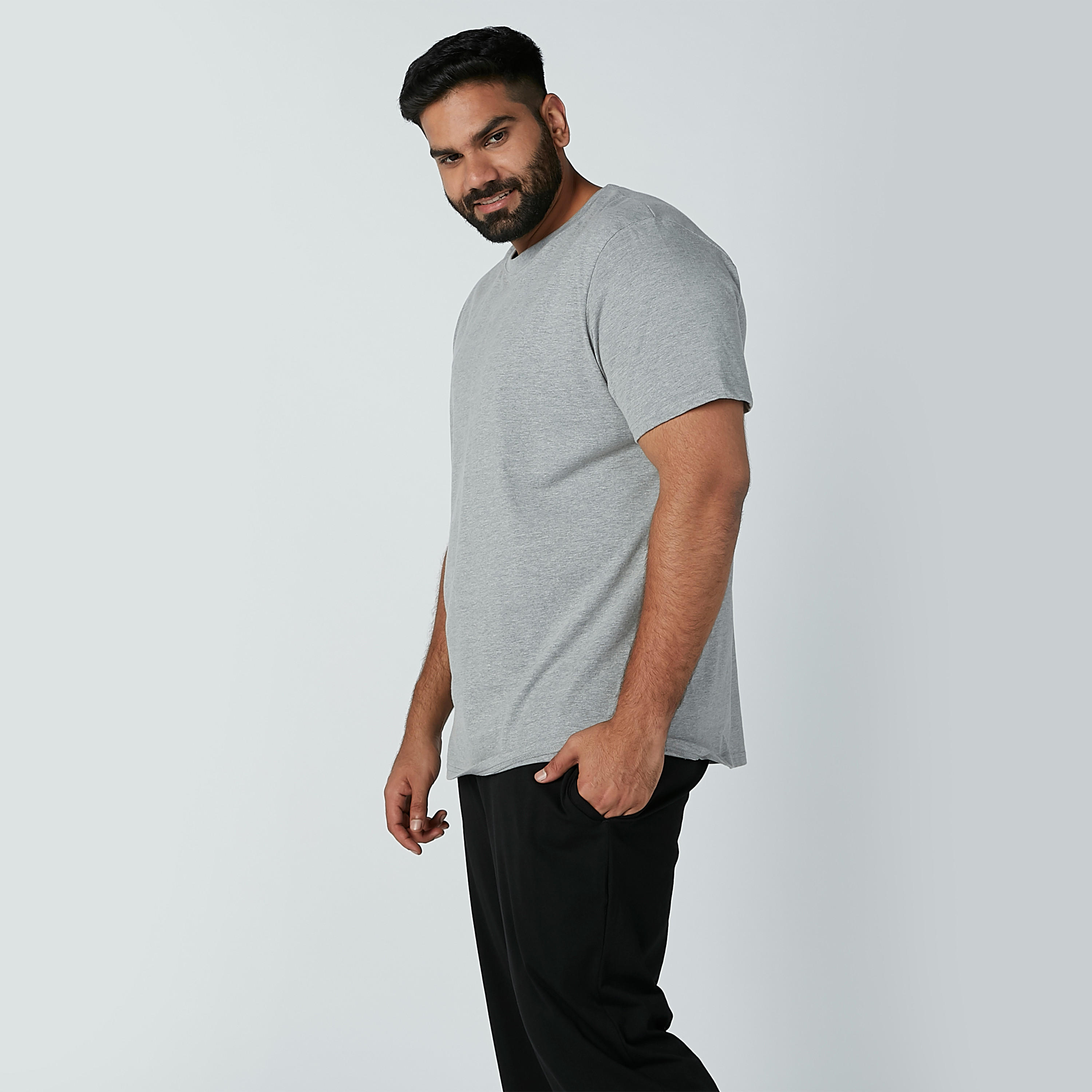 طقم بنطال بيجاما بجيوب وتيشيرت سادة-men-clothing-nightwear-sets-image-2