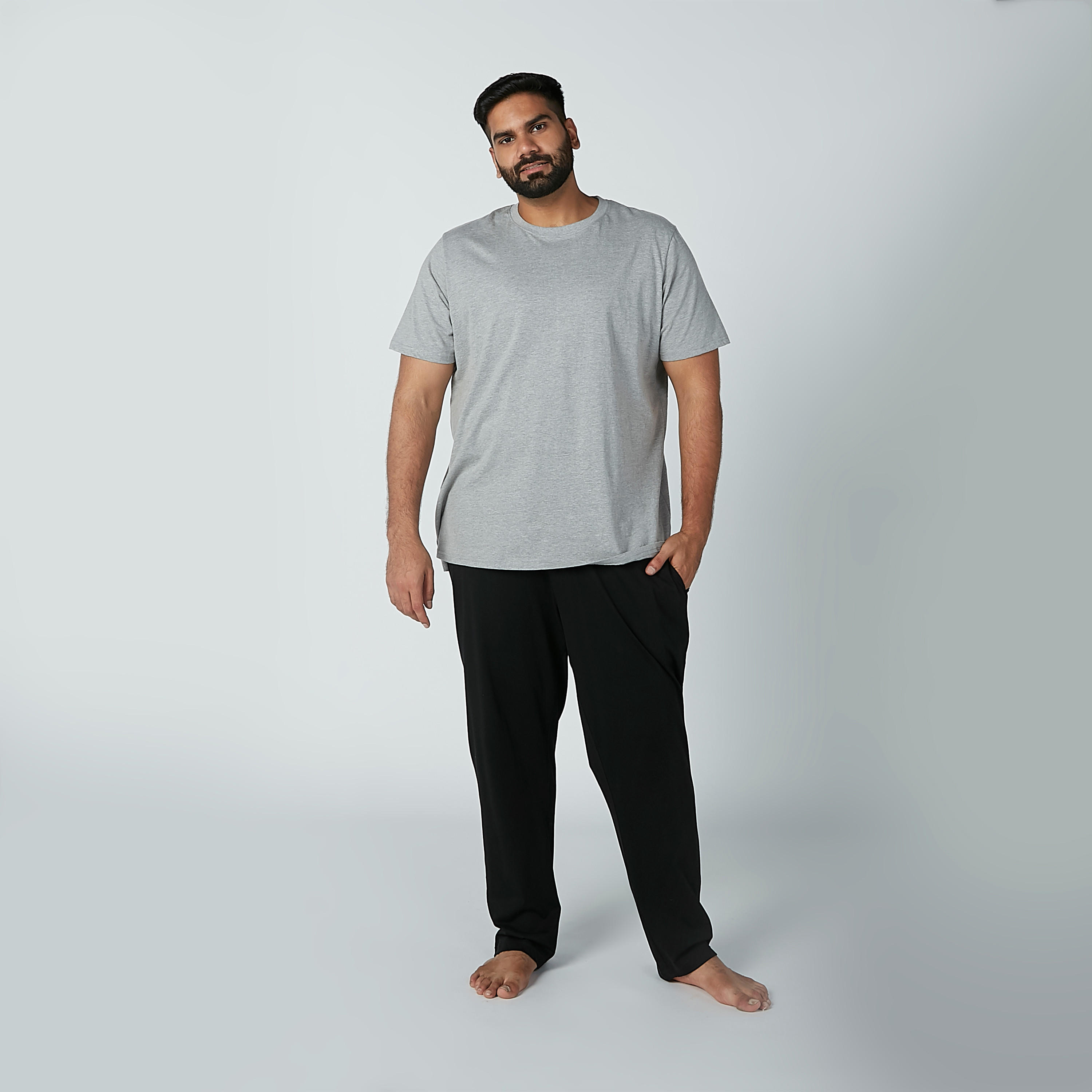طقم بنطال بيجاما بجيوب وتيشيرت سادة-men-clothing-nightwear-sets-image-3
