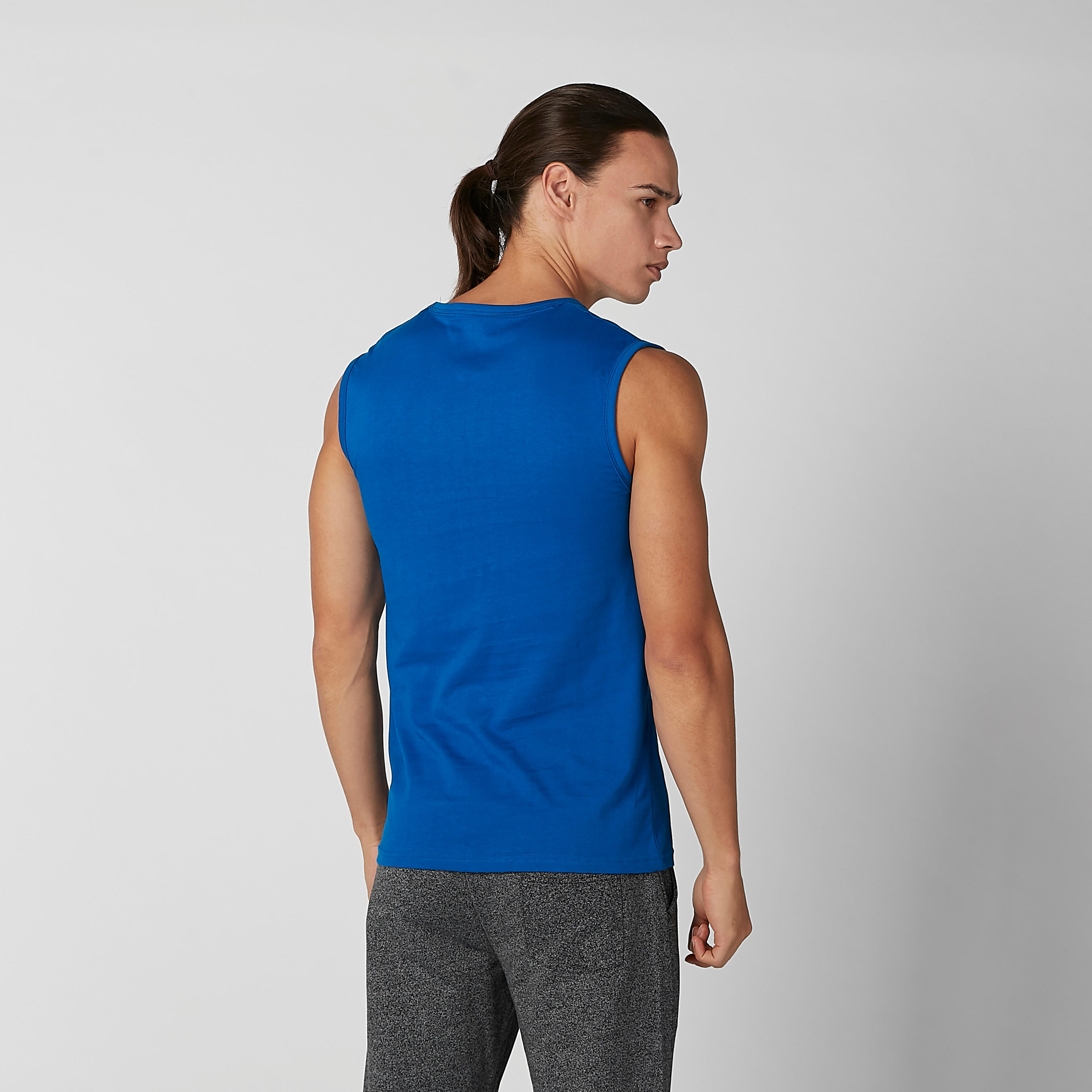 فيست سادة دون أكمام بياقة مستديرة-men-clothing-tshirtsandpolos-vests-image-3