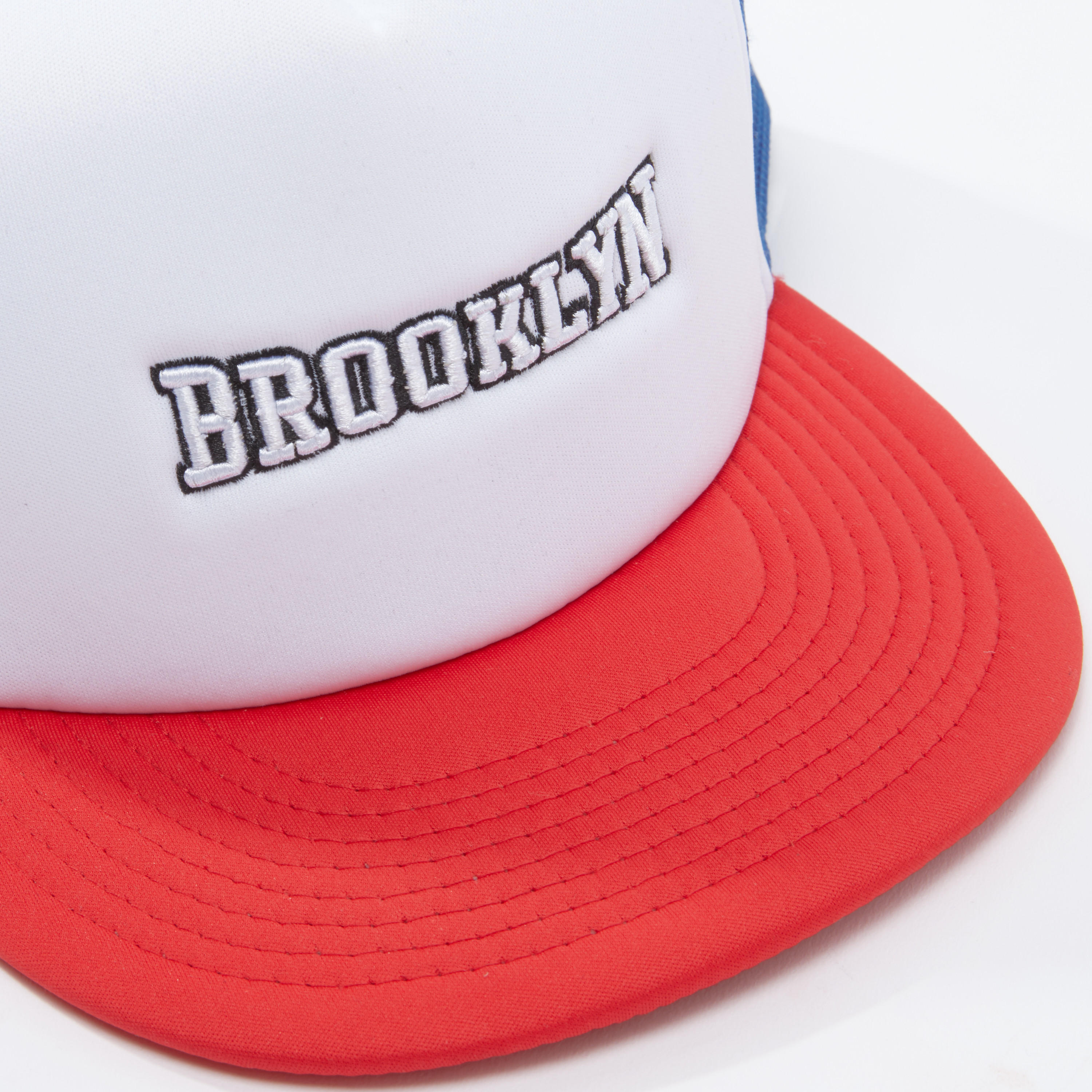قبعة كاب مطرزة بزر إغلاق وتزيينات-men-caps-image-2