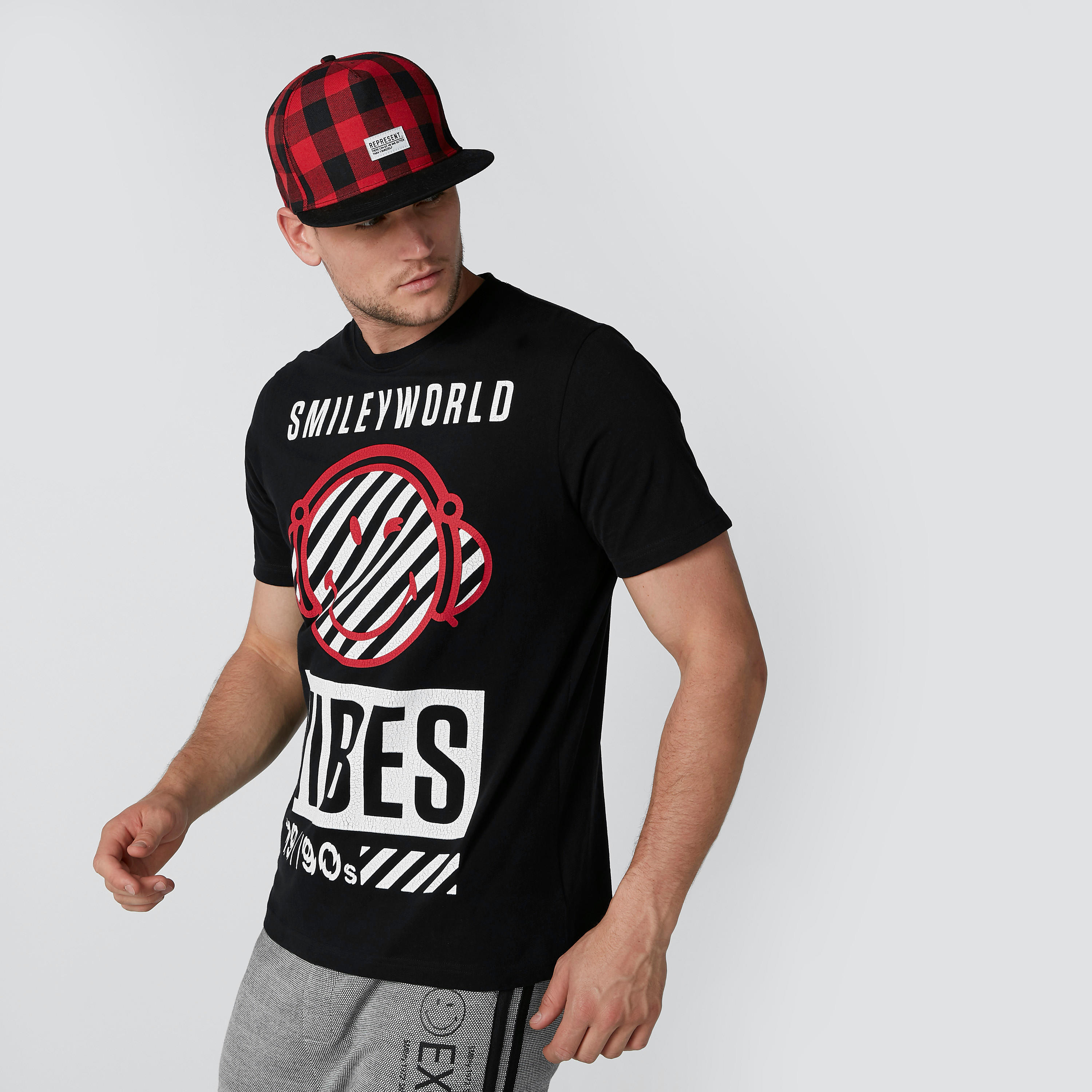 Chequered Cap with Snap Closure-men-caps-image-2