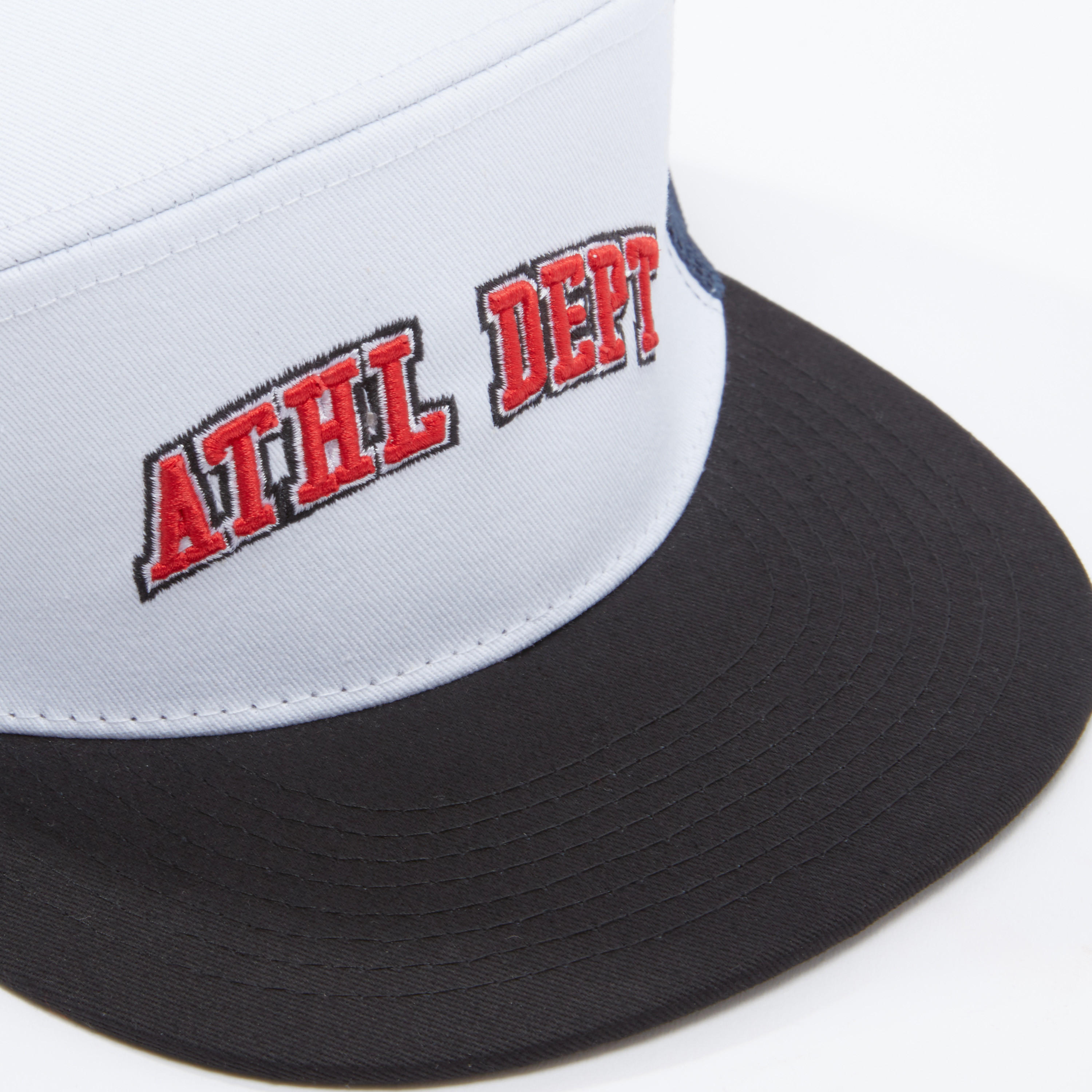 قبعة كاب بزر إغلاق وتطريز-men-caps-image-3