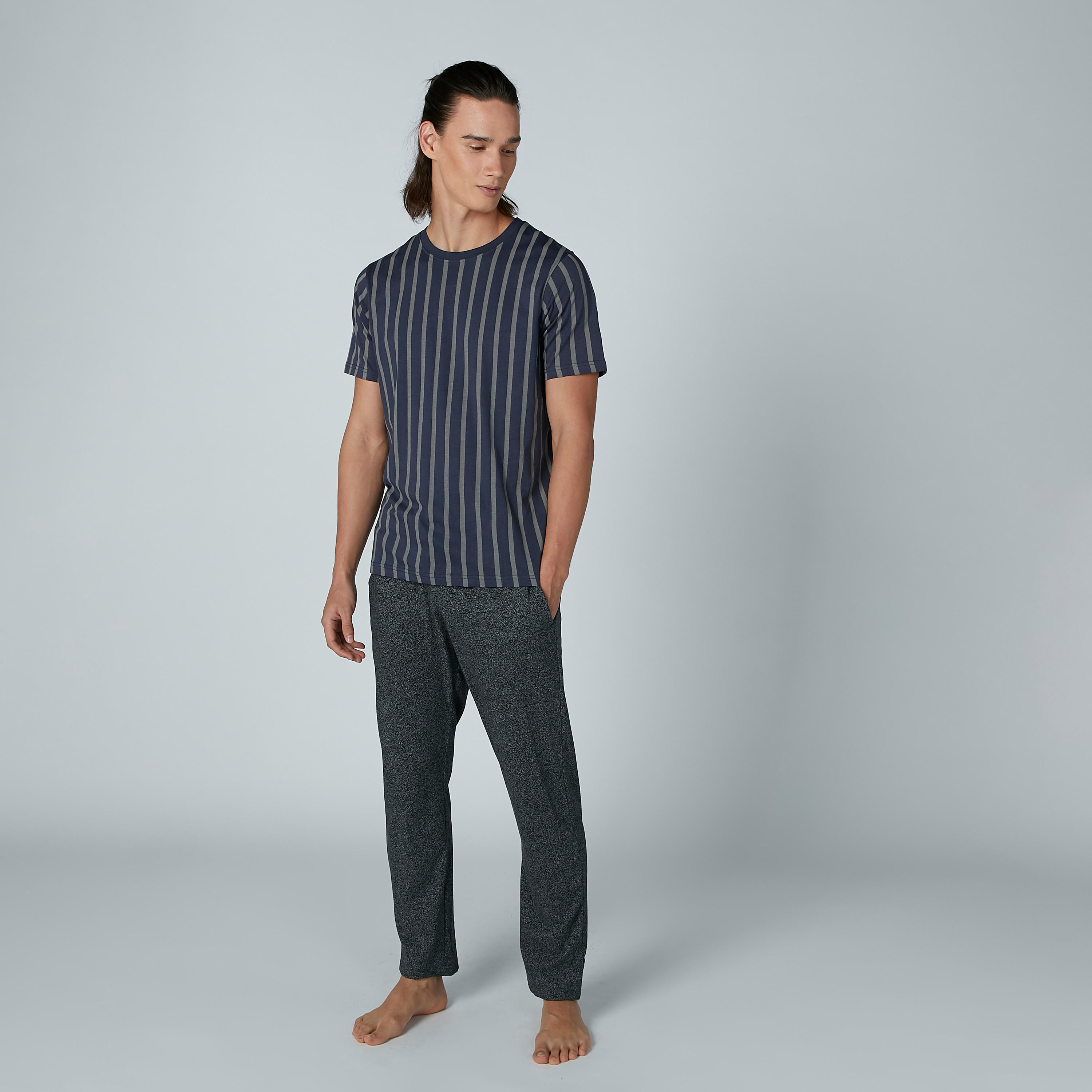طقم بنطال بيجاما طويل وتيشيرت مقلّم-men-clothing-nightwear-pyjamaandshorts-image-5