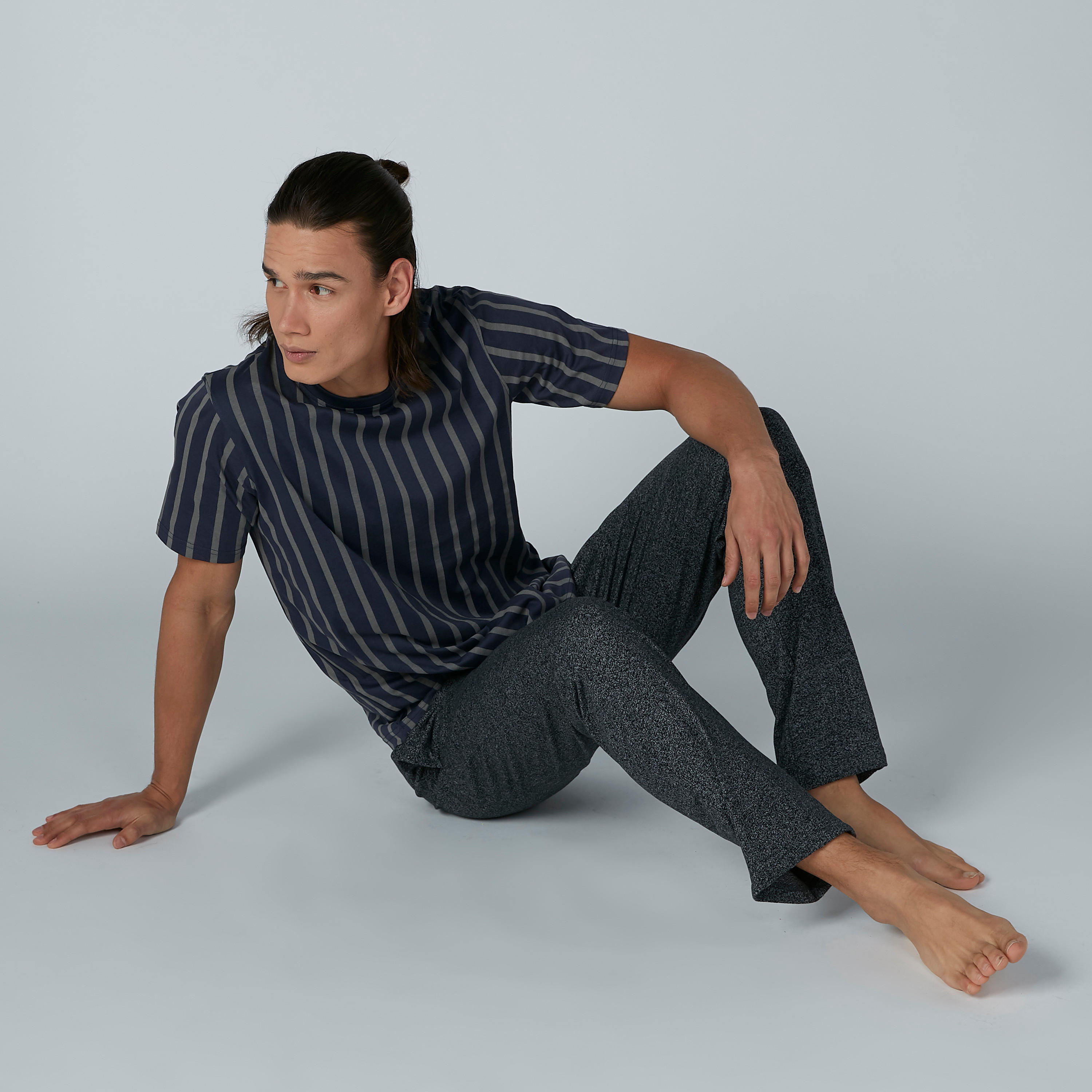 طقم بنطال بيجاما طويل وتيشيرت مقلّم-men-clothing-nightwear-pyjamaandshorts-image-4