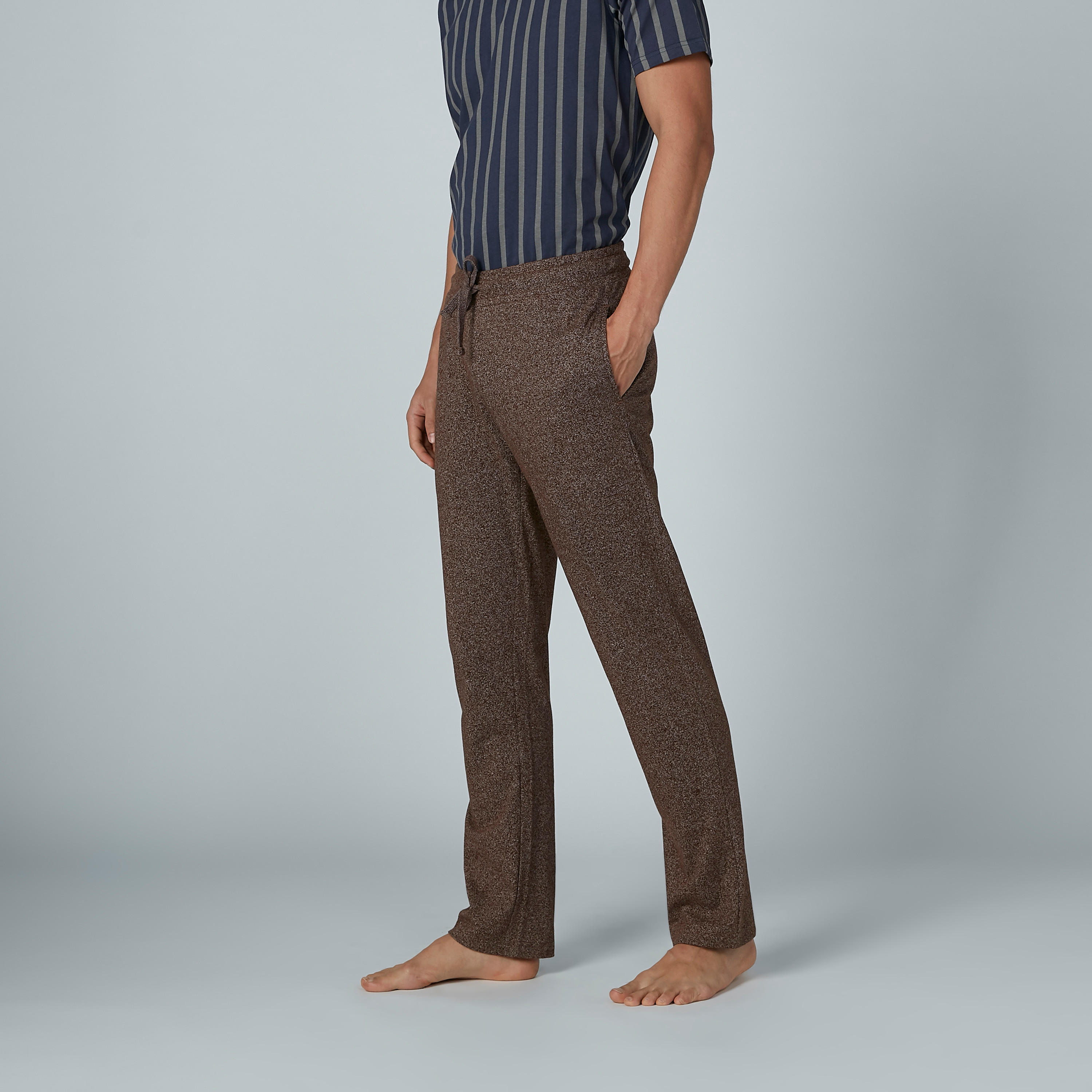 طقم بنطال بيجاما طويل وتيشيرت مقلّم-men-clothing-nightwear-sets-image-2