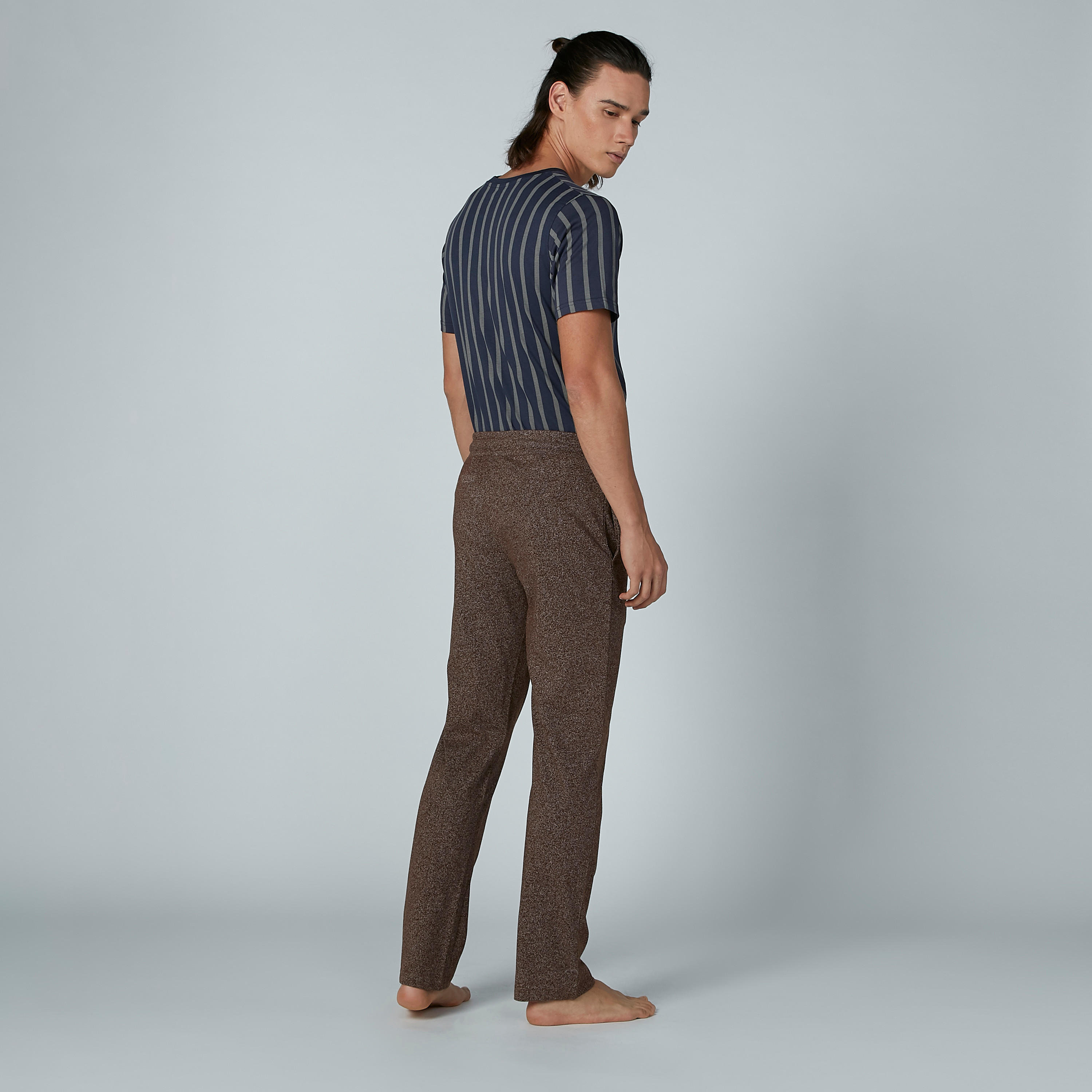 طقم بنطال بيجاما طويل وتيشيرت مقلّم-men-clothing-nightwear-sets-image-3