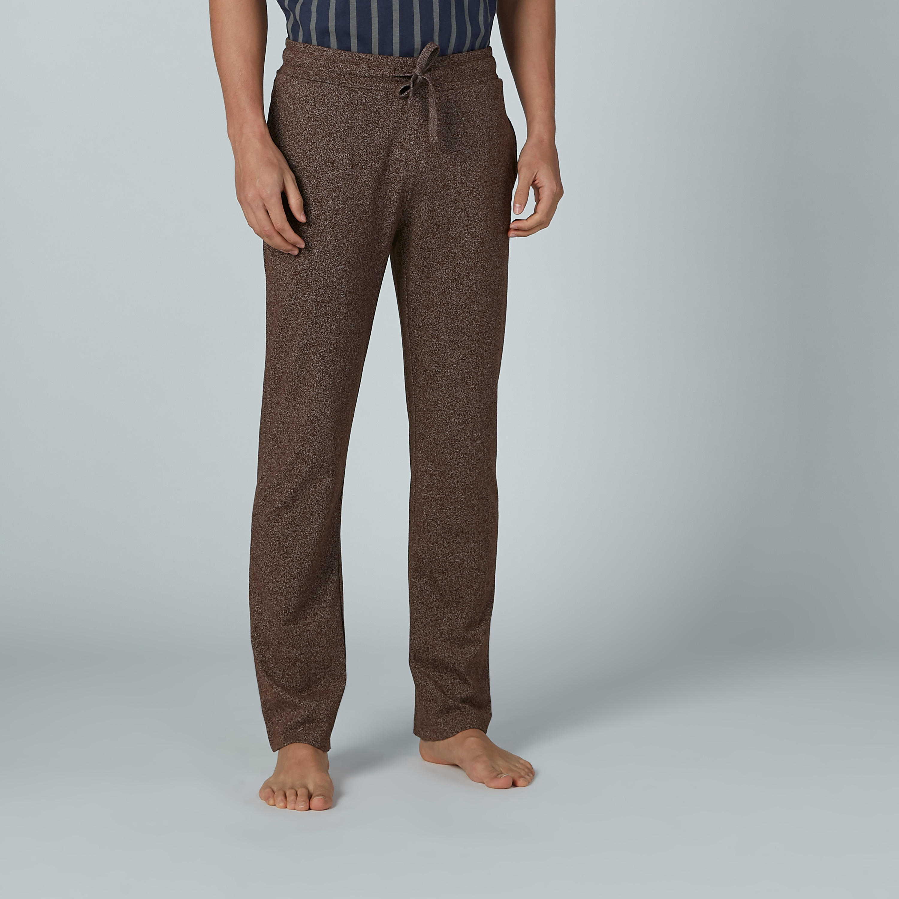 طقم بنطال بيجاما طويل وتيشيرت مقلّم-men-clothing-nightwear-sets-image-4