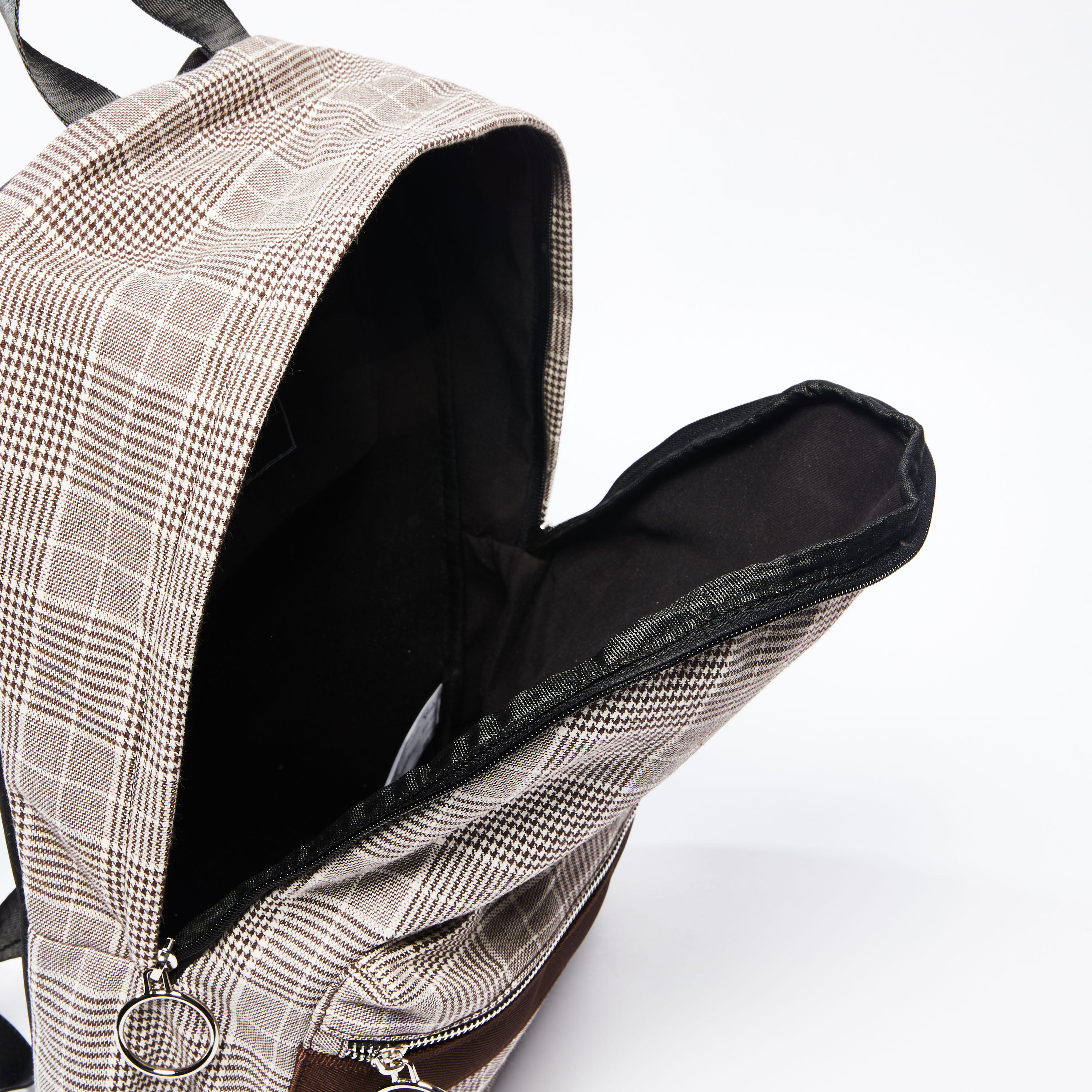 حقيبة ظهر كاروهات بسحّاب إغلاق وحمّالات خلفية قابلة للتعديل-men-bags-image-1