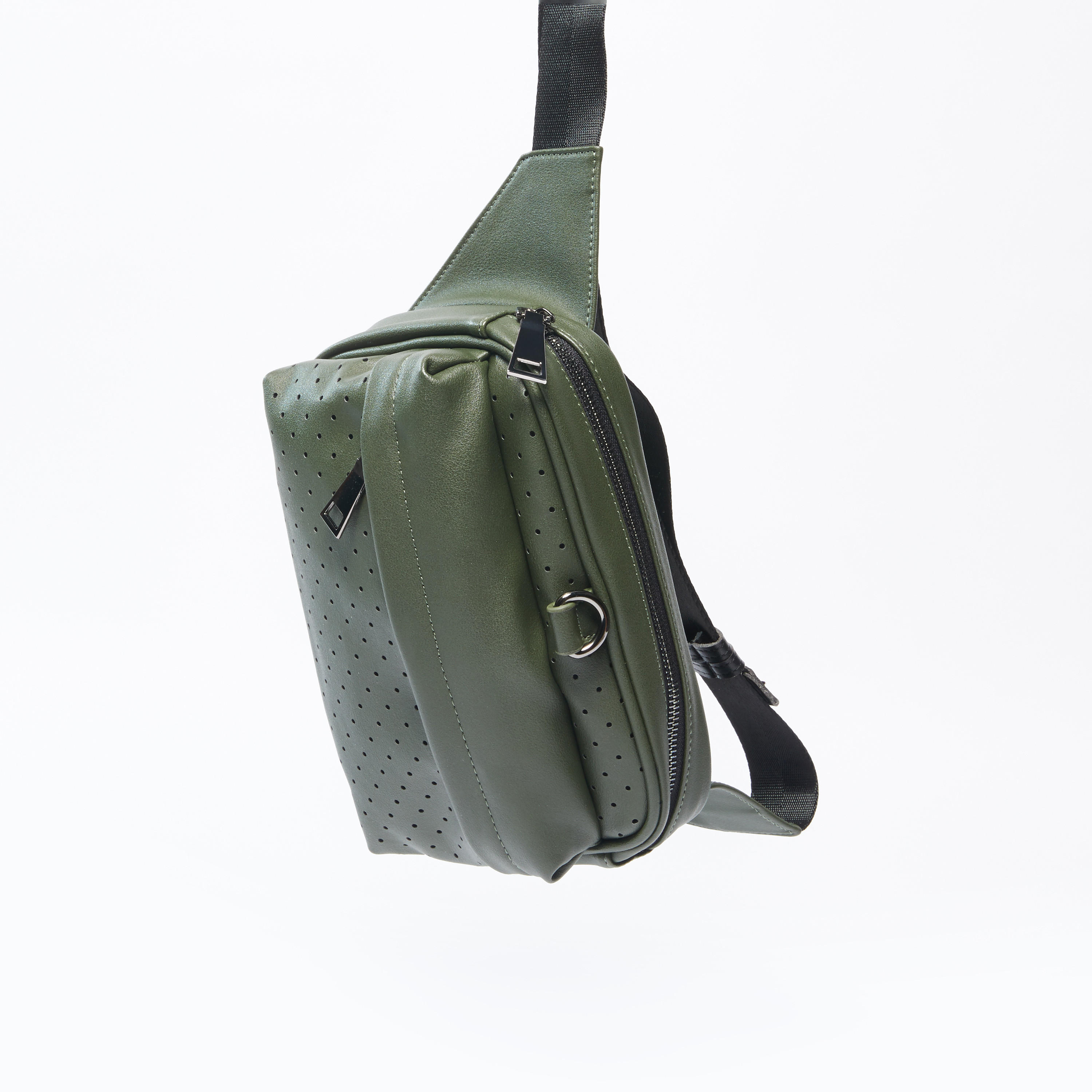 حقيبة خصر مثقّبة بإبزيم إغلاق-men-bags-image-3