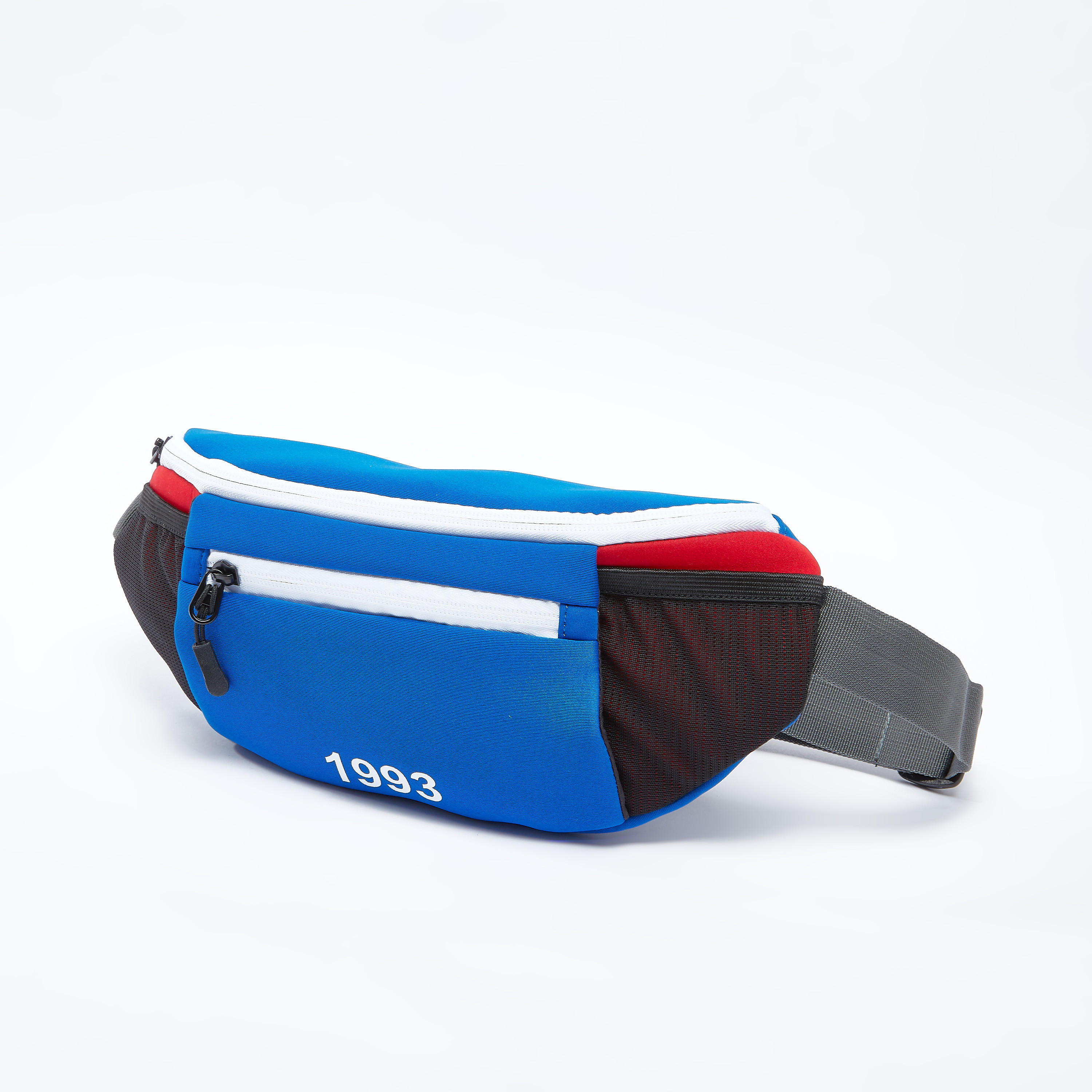 حقيبة خصر بإبزيم إغلاق وطبعات-men-bags-image-1