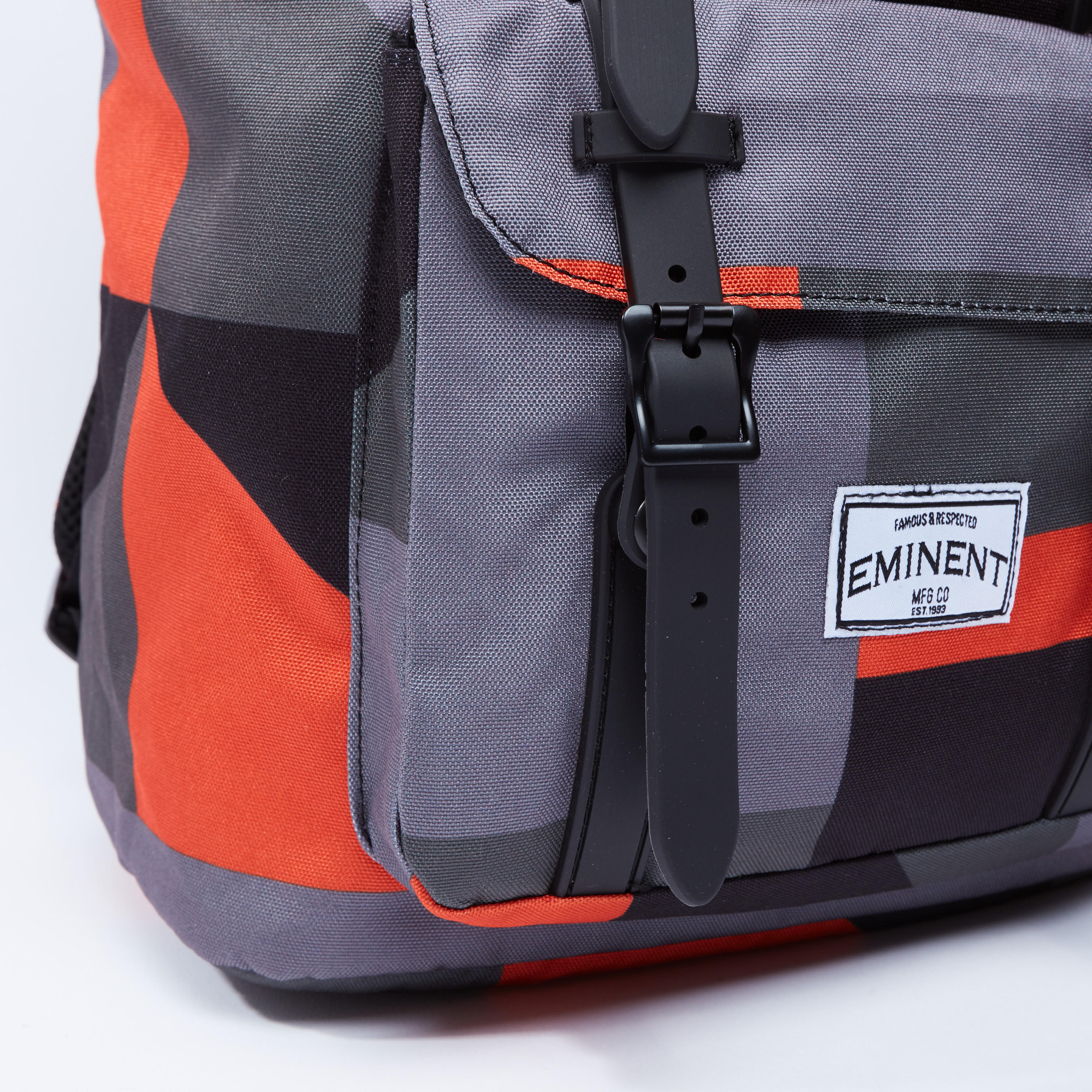 حقيبة ظهر كاروهات بسحاب إغلاق وحمالات قابلة للتعديل ومقبض علوي-men-bags-image-3