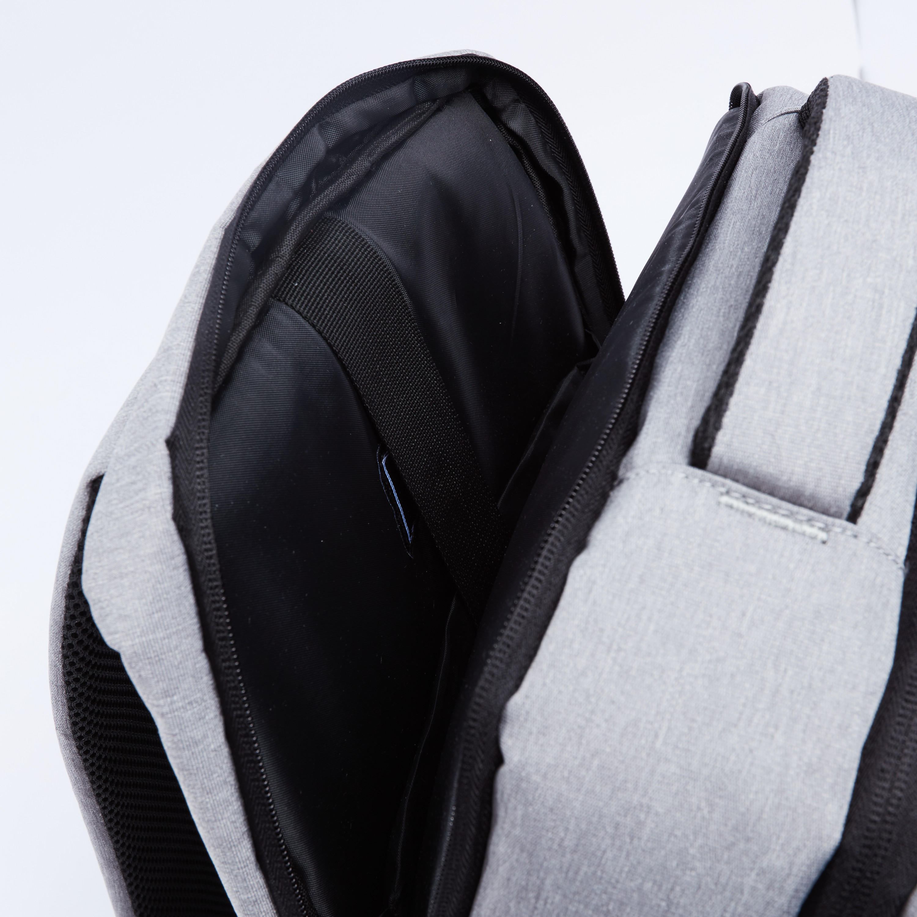حقيبة ظهر بحمّالات كتف قابلة للتعديل وقسم للاب توب-men-bags-image-2