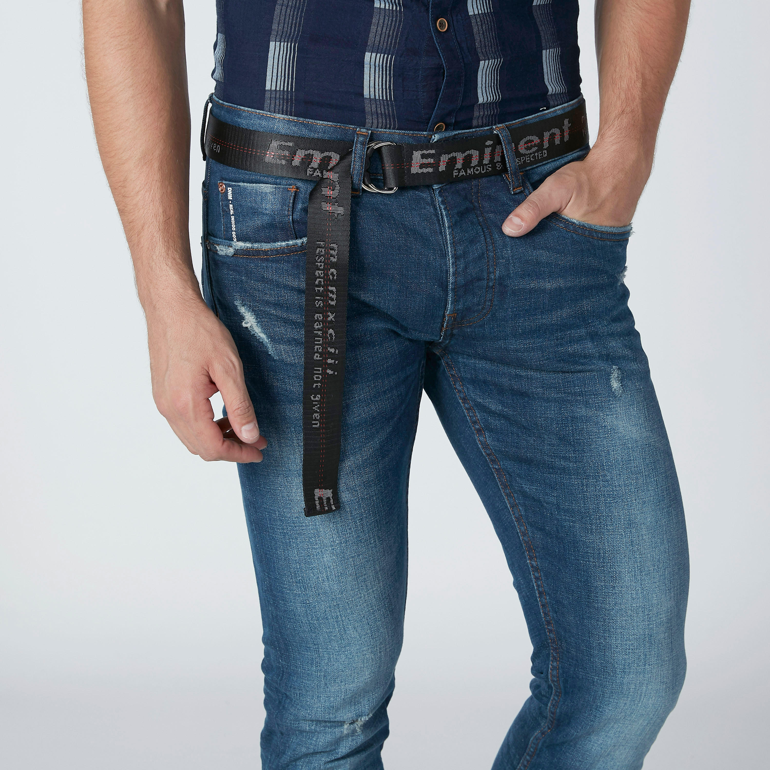 حزام بحلقة D وطبعات نصيّة-men-beltsandwallets-belts-image-2