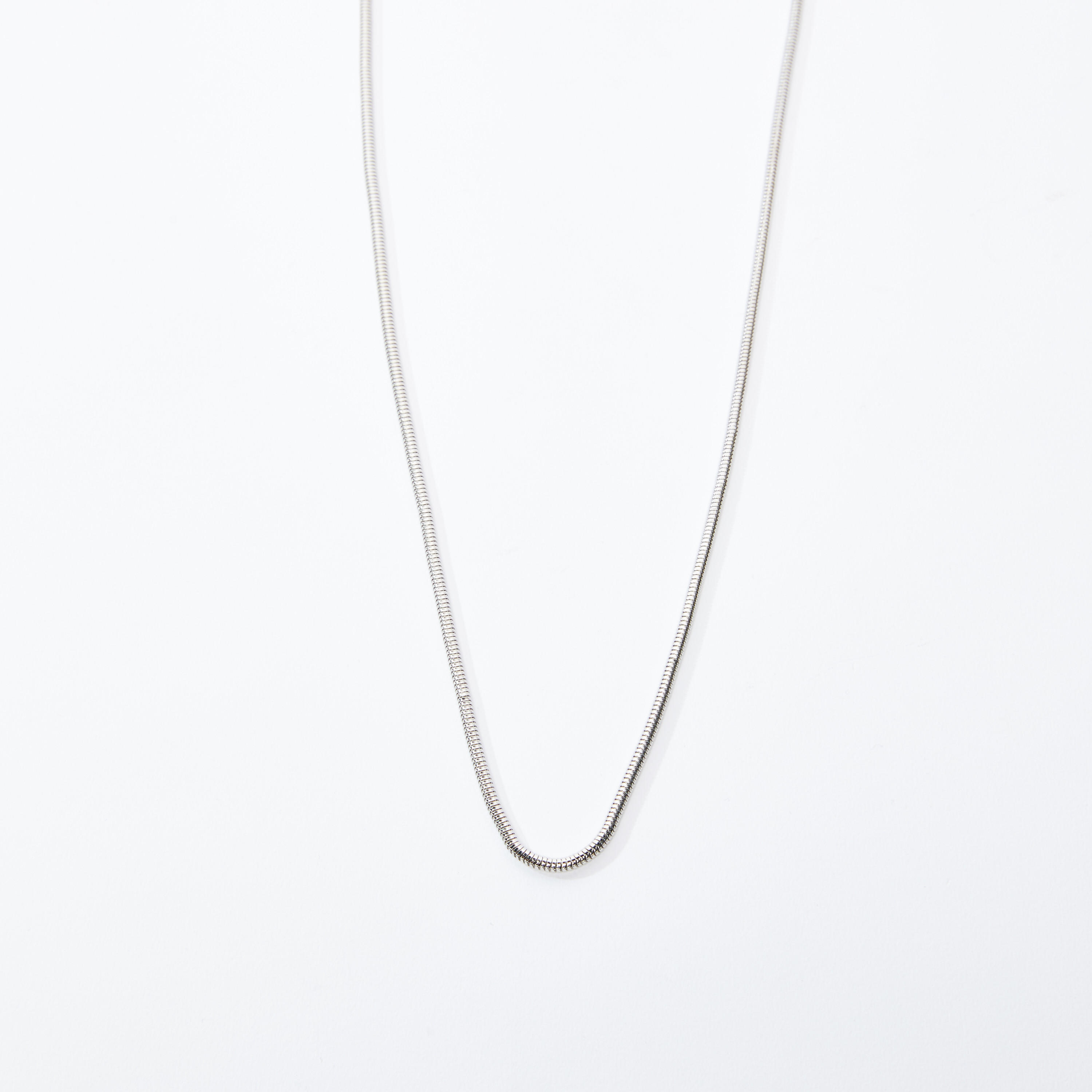 قلادة ميتاليك بمشبك إغلاق-men-watchesandjewellery-necklacesandpendants-image-1