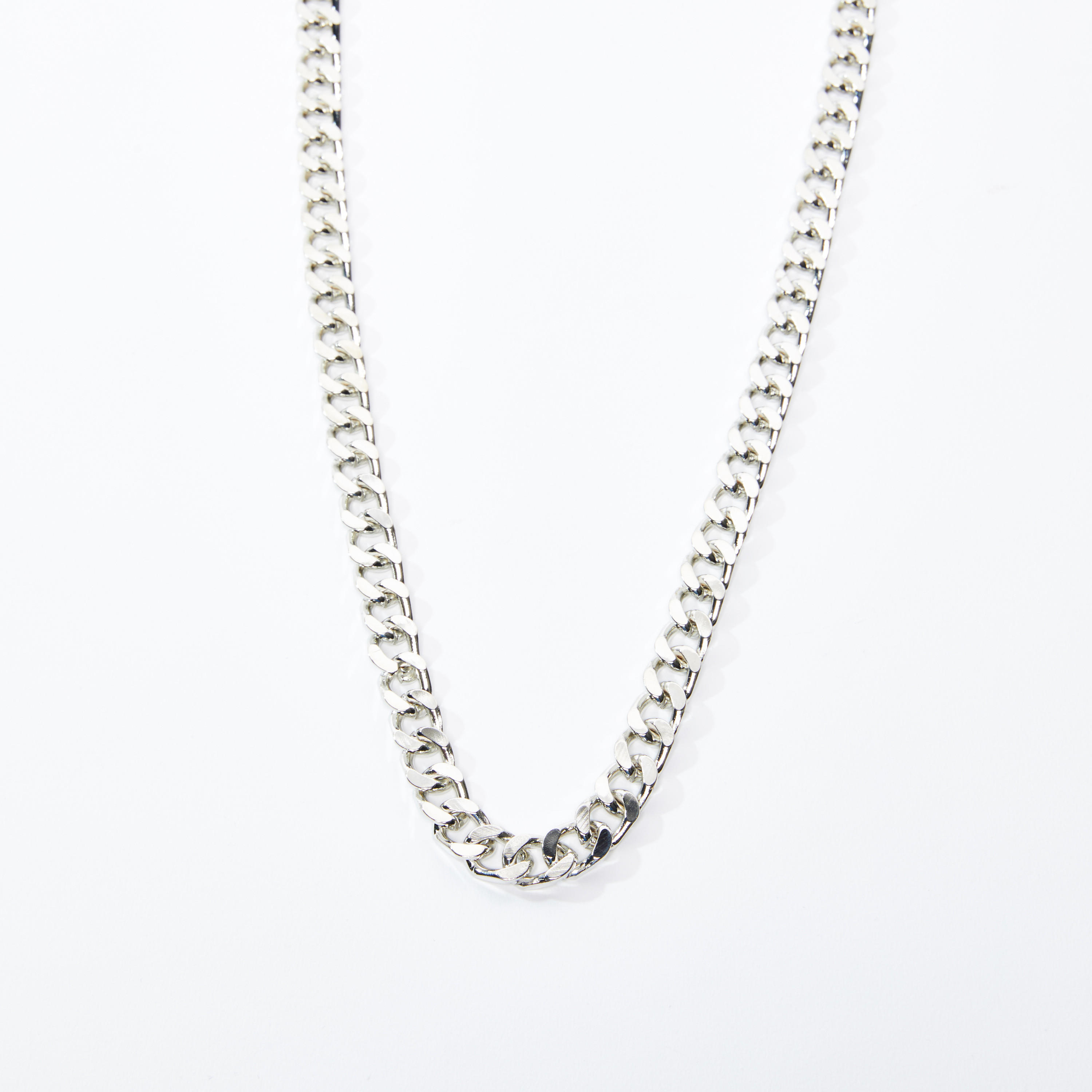 قلادة ميتاليك بمشبك إغلاق-men-watchesandjewellery-necklacesandpendants-image-1