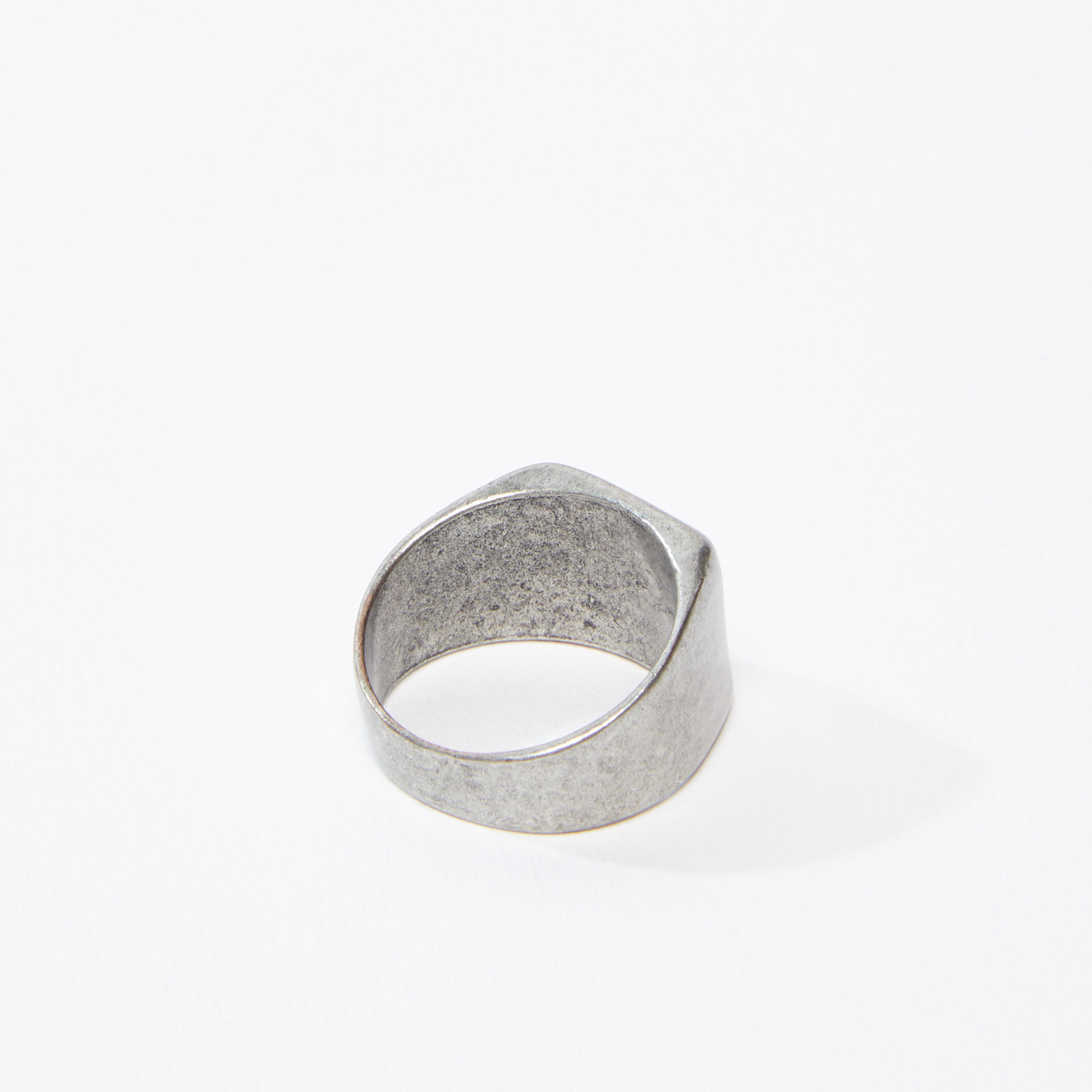 خاتم ميتاليك منقوش-men-watchesandjewellery-rings-image-1
