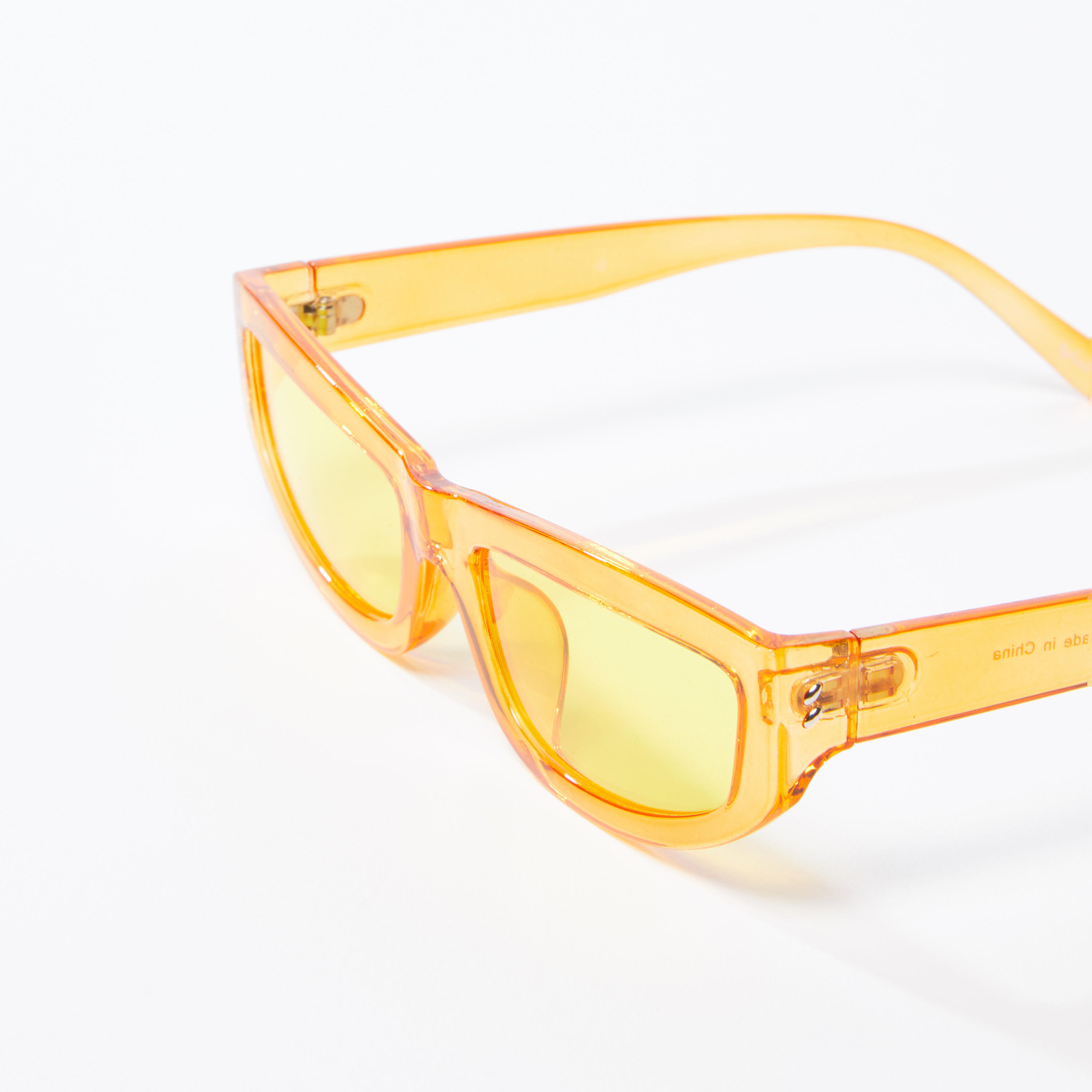 نظّارة شمسية واي فيرار بإطار كامل شفاف-men-sunglasses-image-3