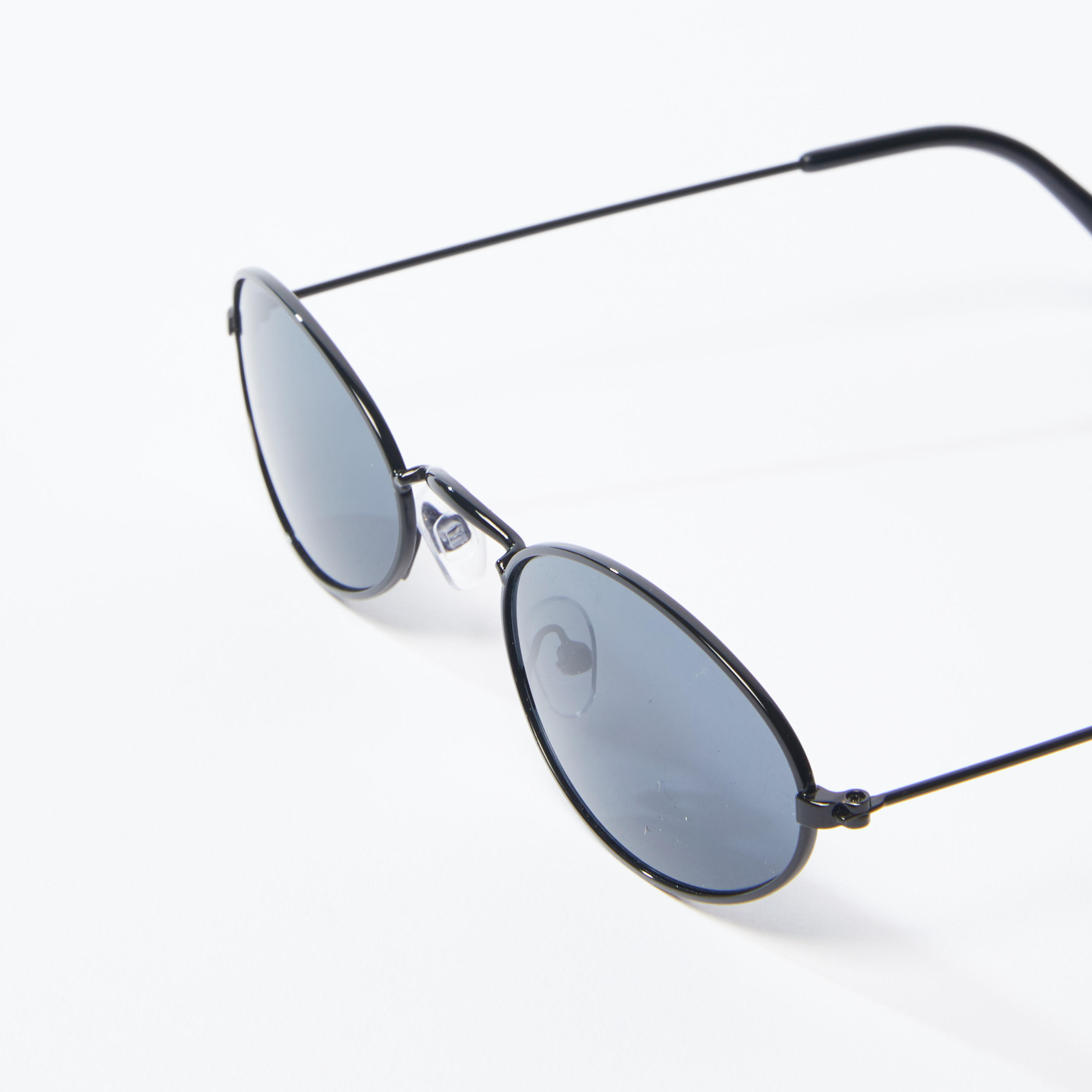 نظّارة شمسية بيضاوية بإطار كامل ووسادات للأنف-men-sunglasses-image-4