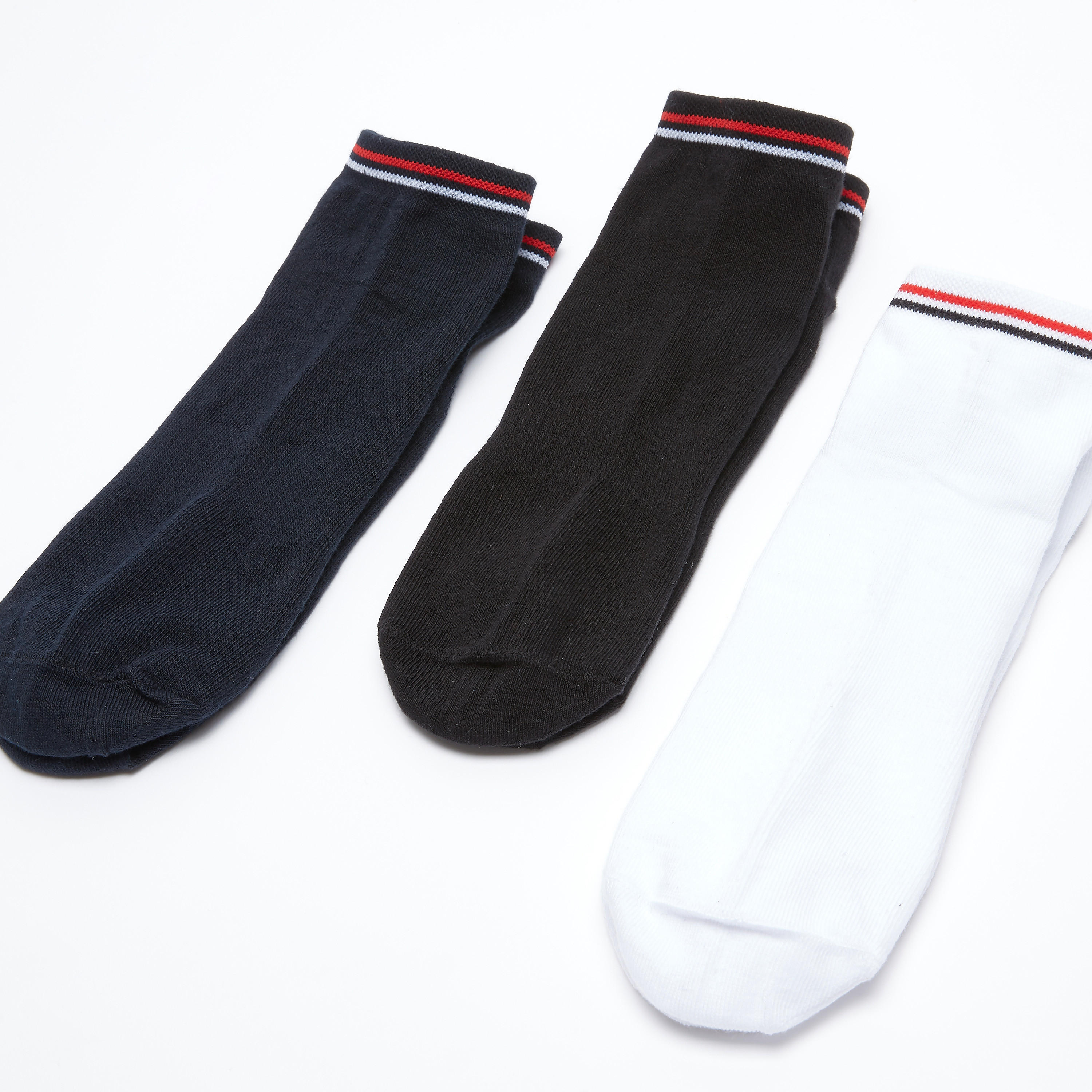 جوارب مقلّمة بطول الكاحل - طقم من 3 أزواج-men-socks-image-2