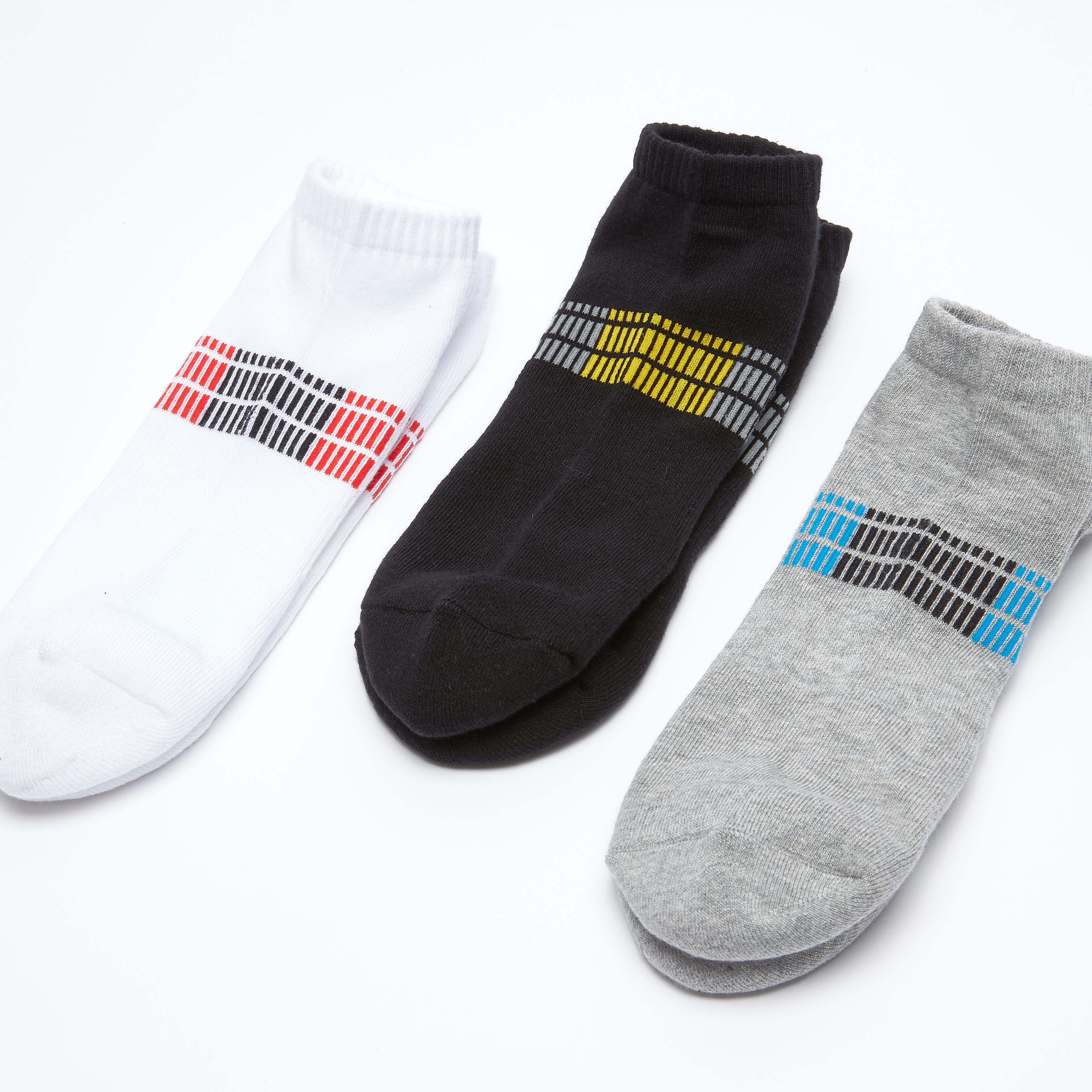 جوارب بطول الكاحل بطبعات - طقم من 3 أزواج-men-socks-image-1