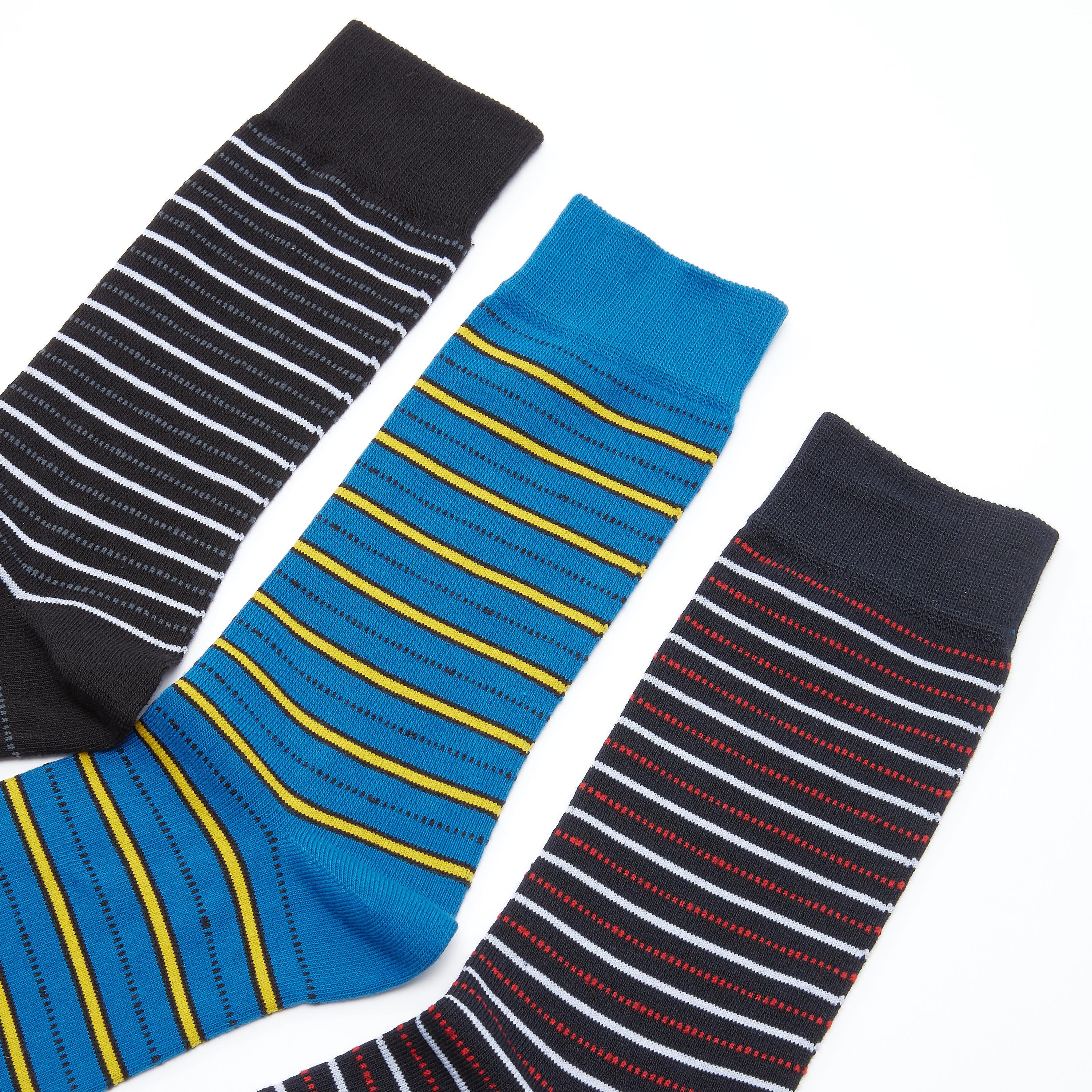 جوارب مقلّمة بطول متوسط - طقم من 3 قطع-men-socks-image-2