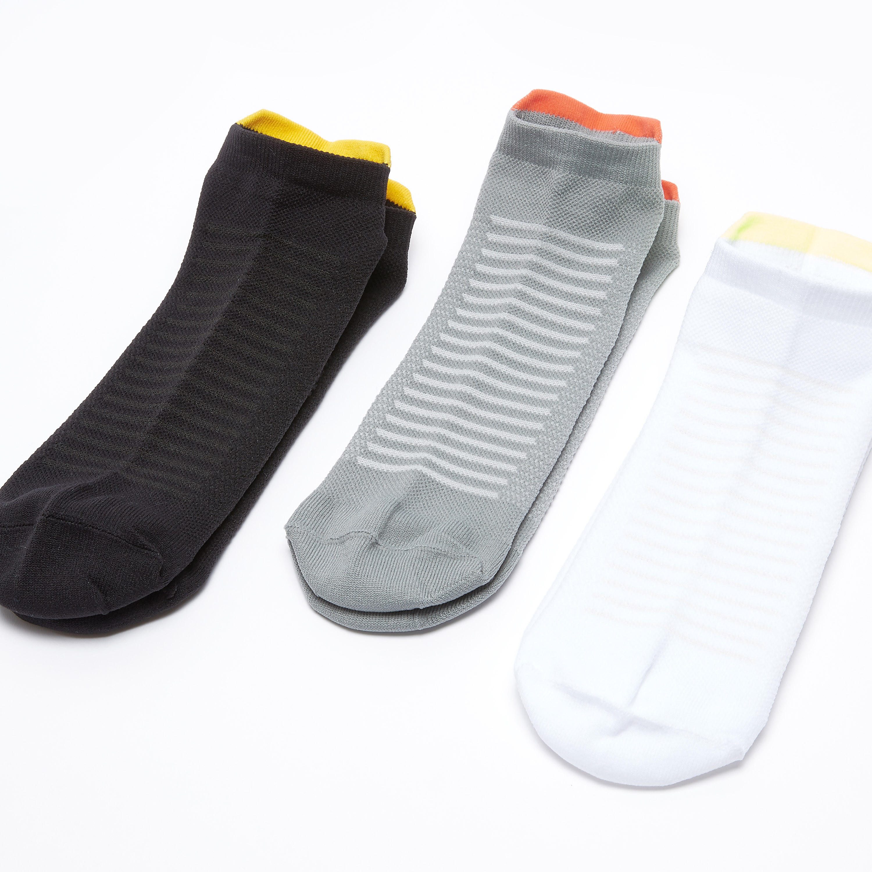 جوارب مقلّمة - طقم من 3 أزواج-men-socks-image-1