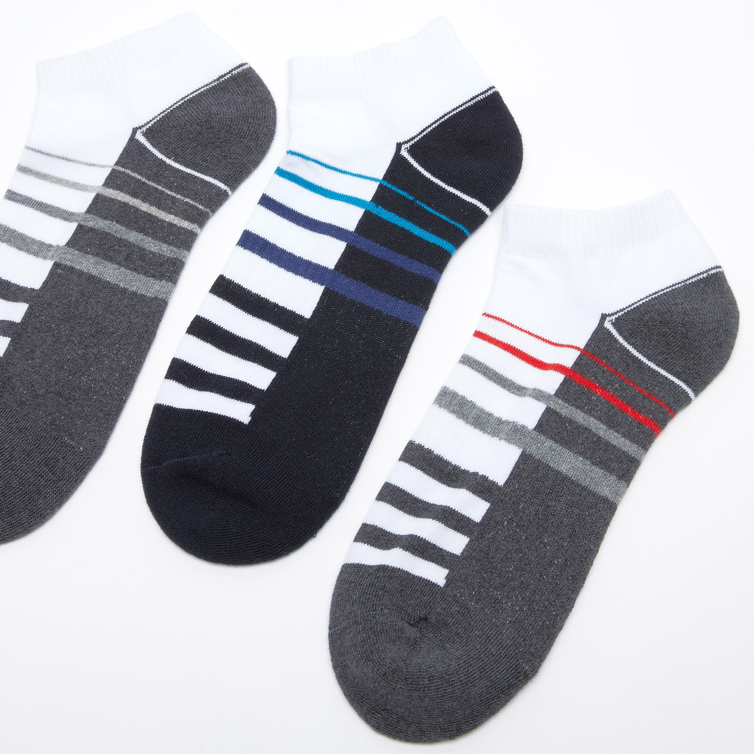 جوارب مقلّمة بطول الكاحل - طقم من 3 أزواج-men-socks-image-3