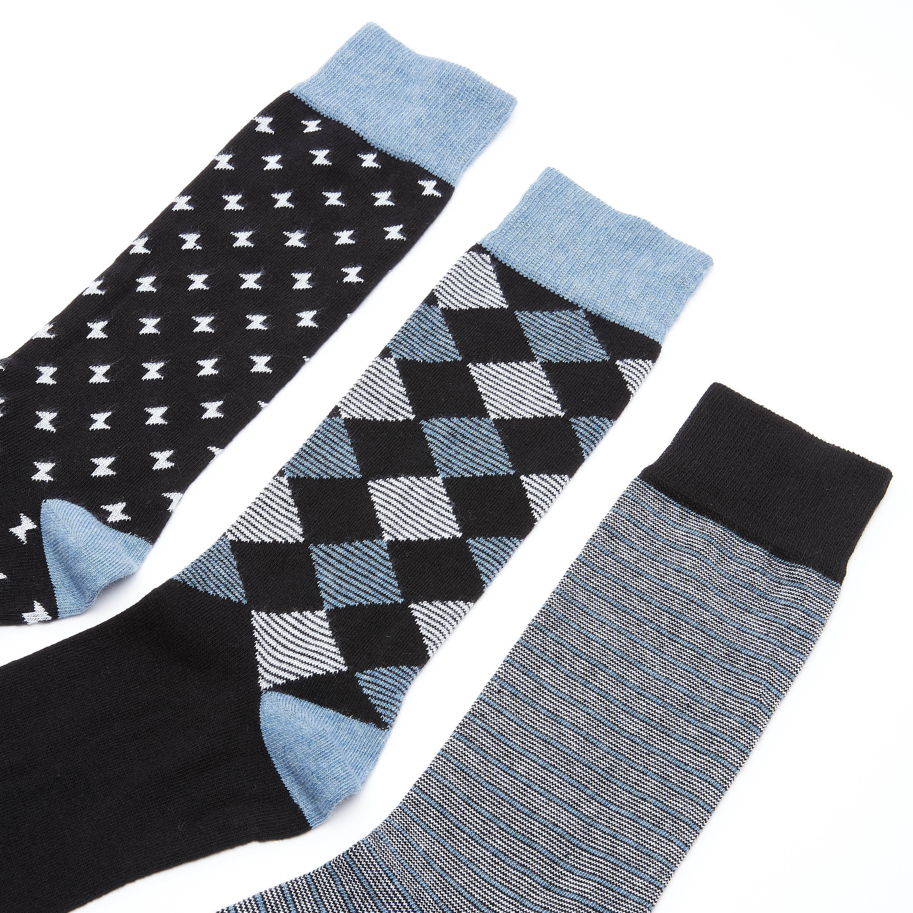 جوارب متنوعة متوسطة الطول بأساور مطّاطية - طقم من 3 أزواج-men-socks-image-2