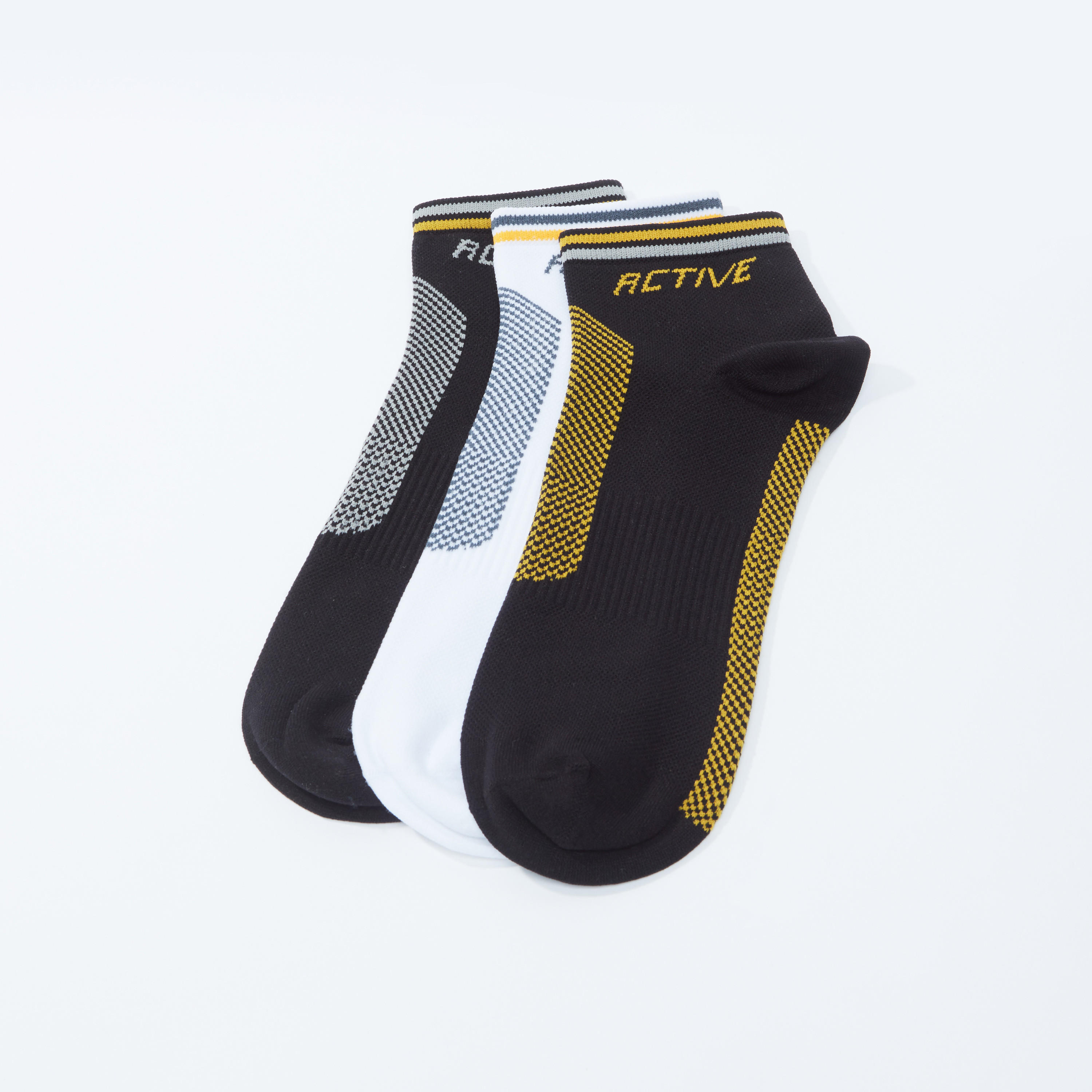 جوارب بطول الكاحل بطبعات - طقم من 3 أزواج-men-socks-image-2