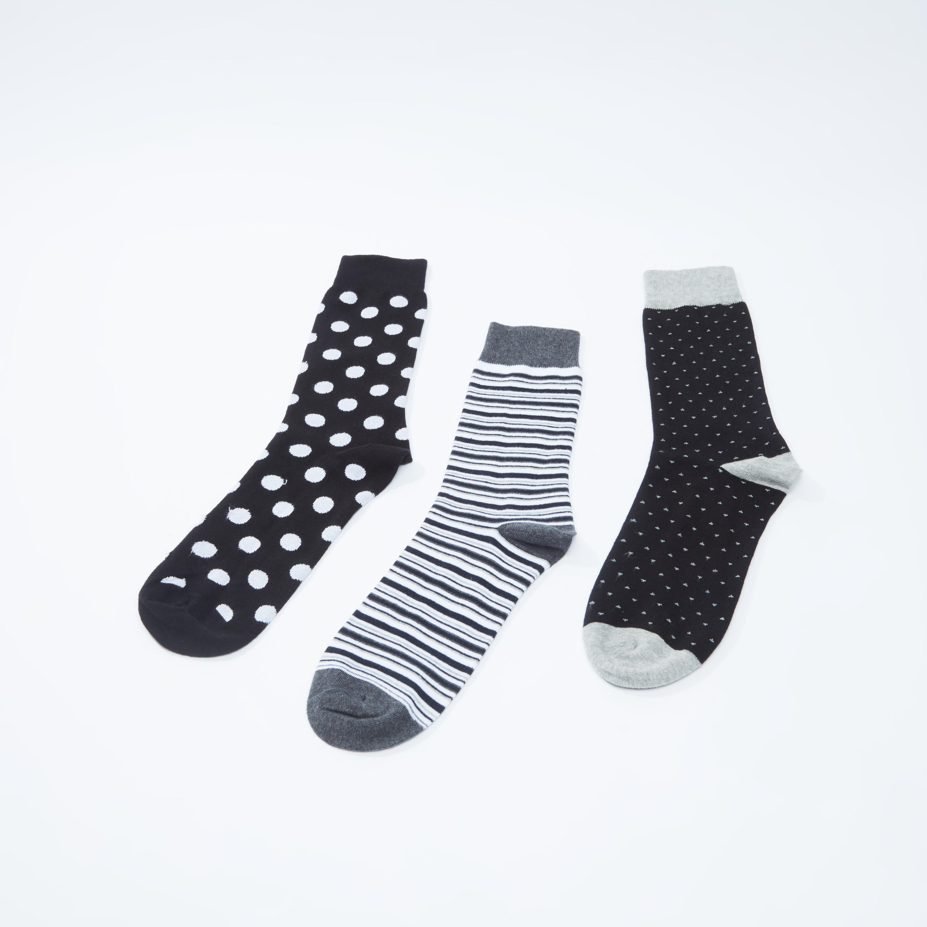 جوارب متنوعة متوسطة الطول بأساور مطّاطية - طقم من 3 أزواج-men-socks-image-3