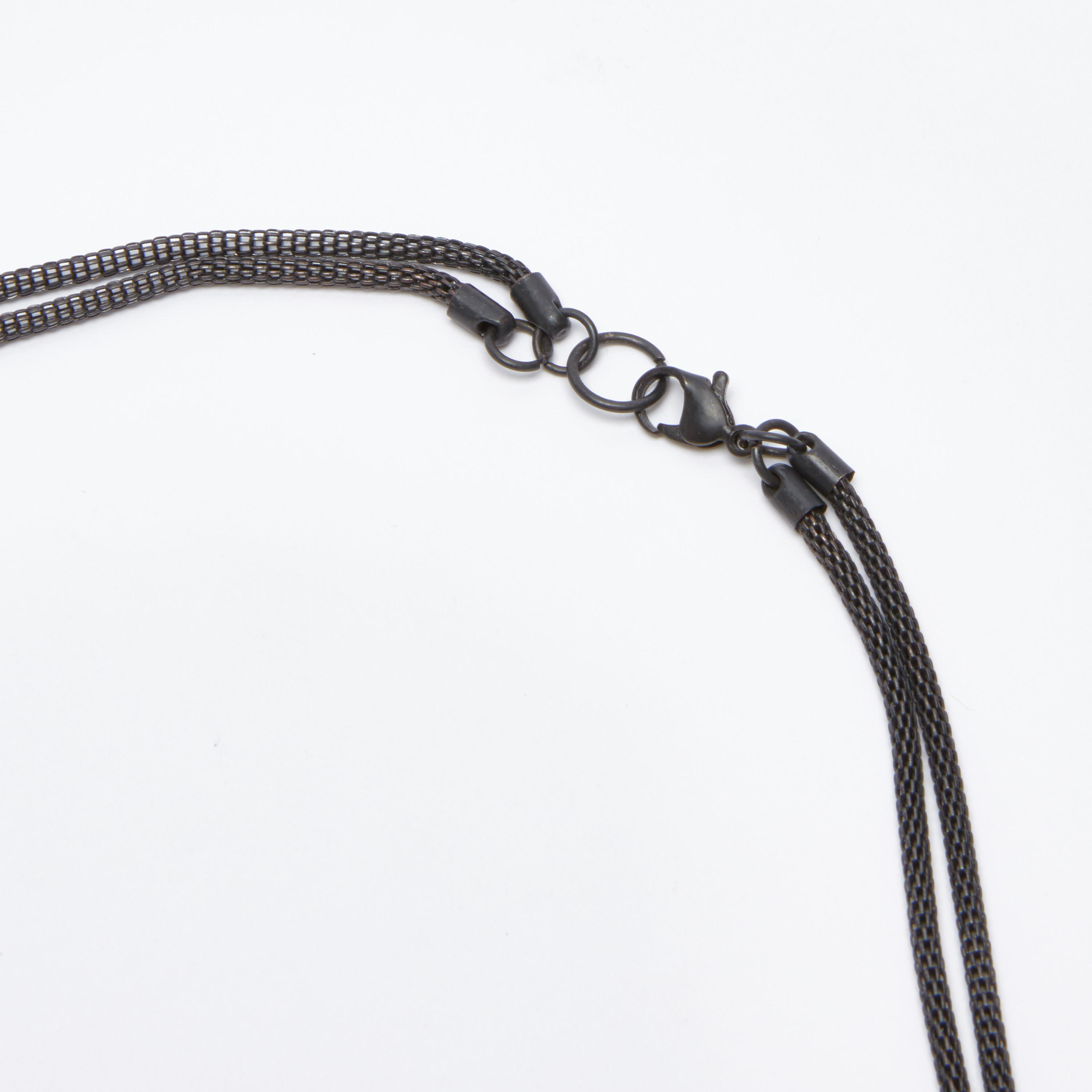 قلادة ميتاليك متعددة الطبقات بمشبك إغلاق-men-watchesandjewellery-necklacesandpendants-image-3