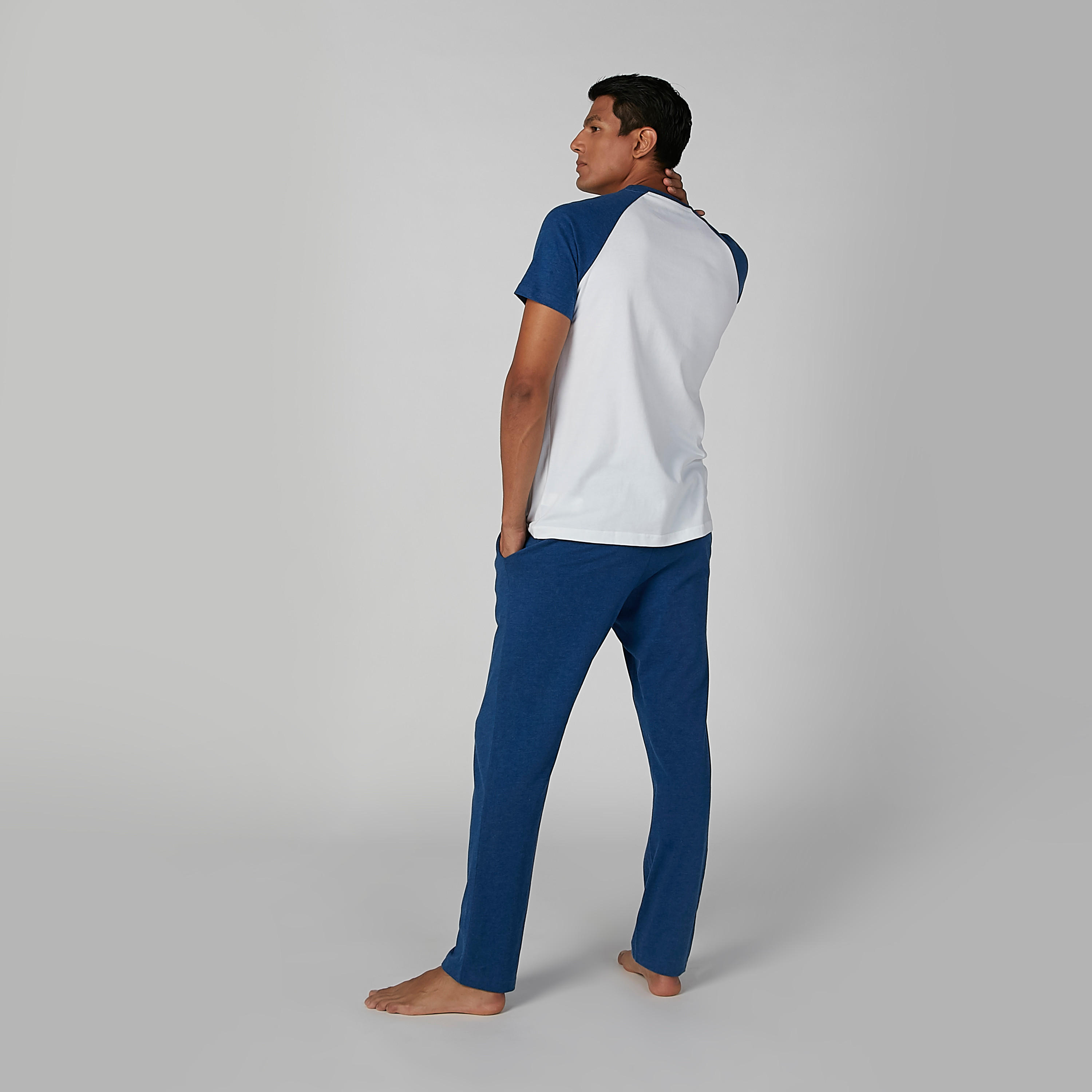 طقم بنطال بيجاما وتيشيرت بياقة مستديرة وأكمام مغايرة-men-clothing-nightwear-sets-image-3