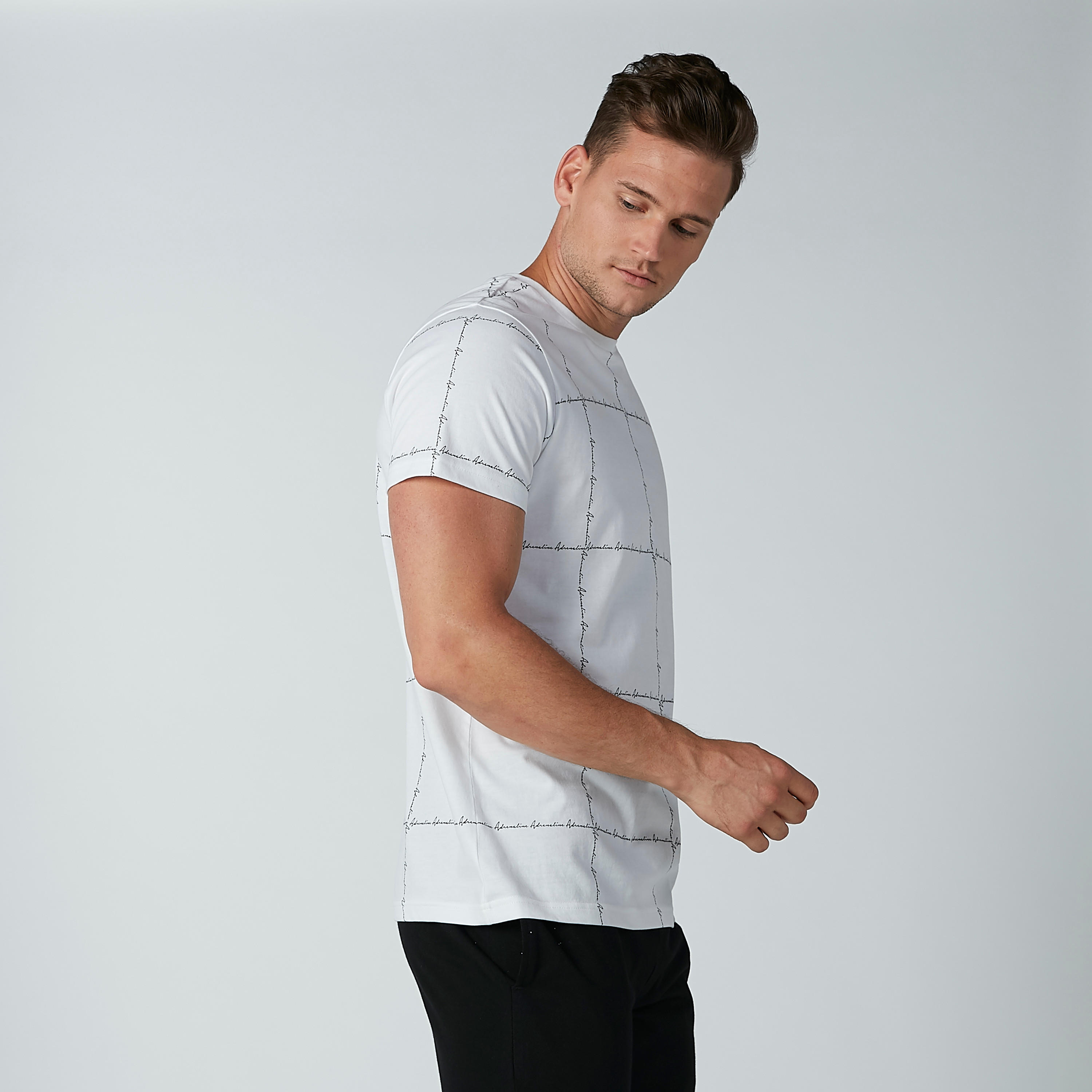 طقم تيشيرت بياقة مستديرة وطبعات مع بنطال بيجاما-men-clothing-nightwear-sets-image-3