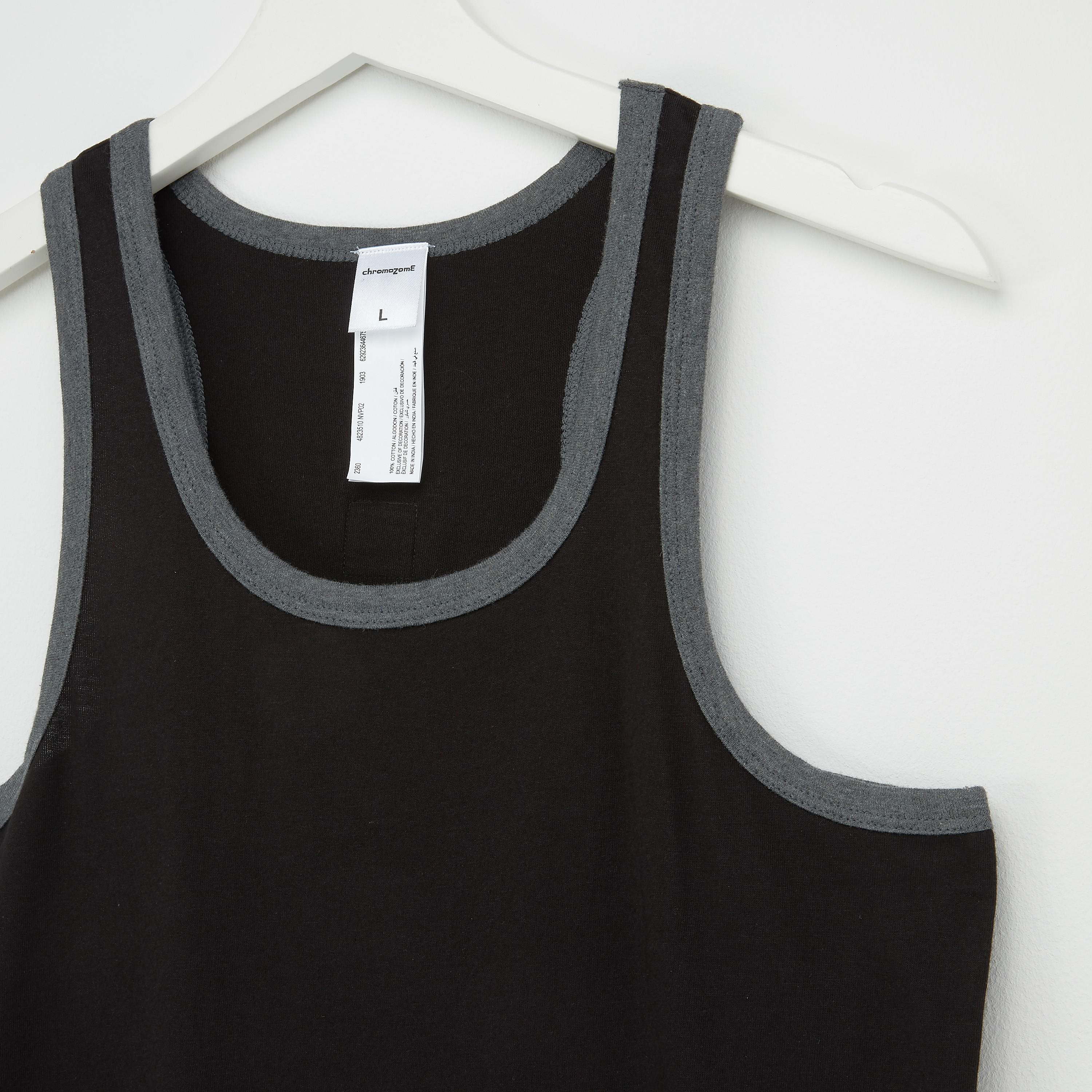 فيست بياقة عميقة وظهر ريسر-men-clothing-tshirtsandpolos-vests-image-2