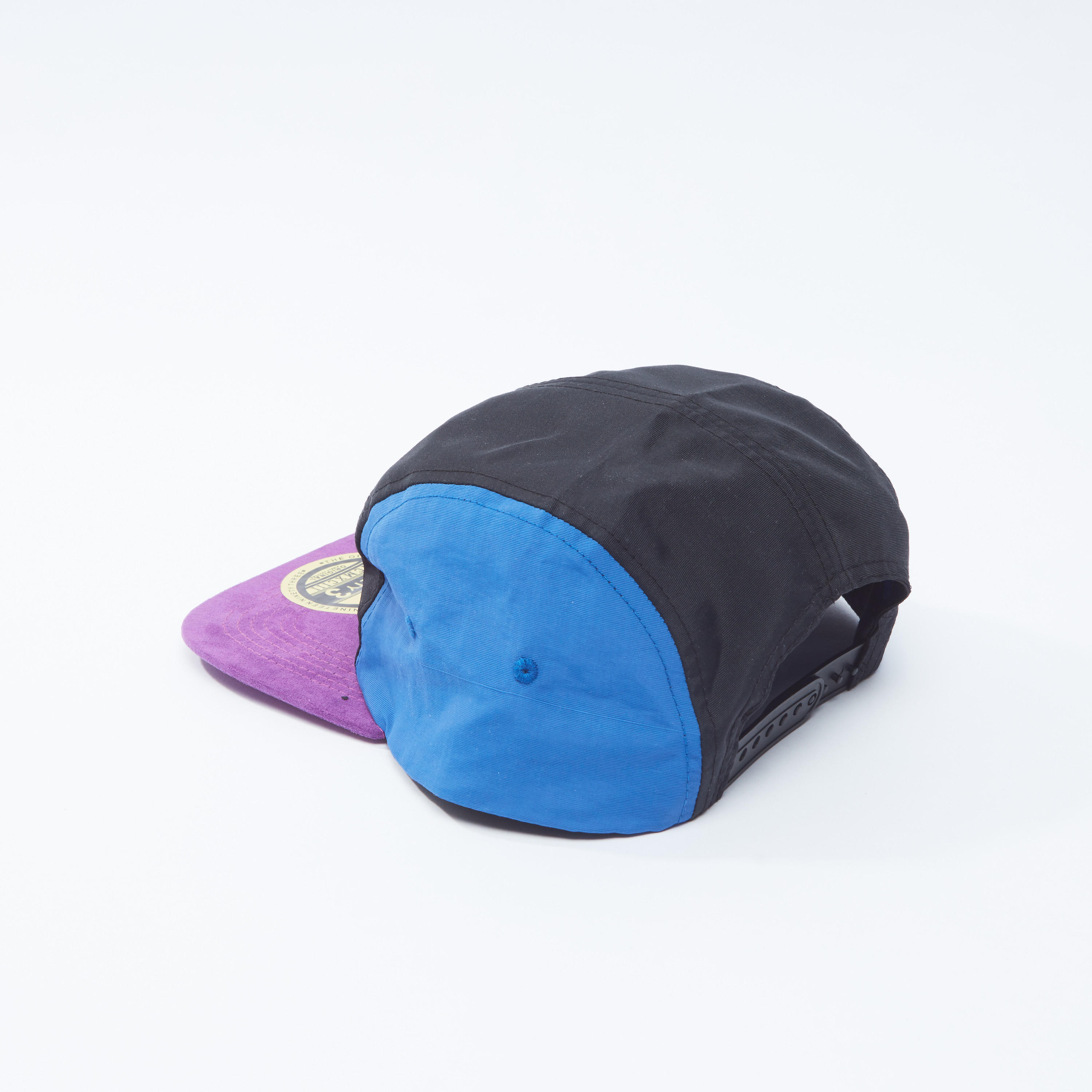 قبعة كاب بزر إغلاق وطبعات-men-caps-image-1