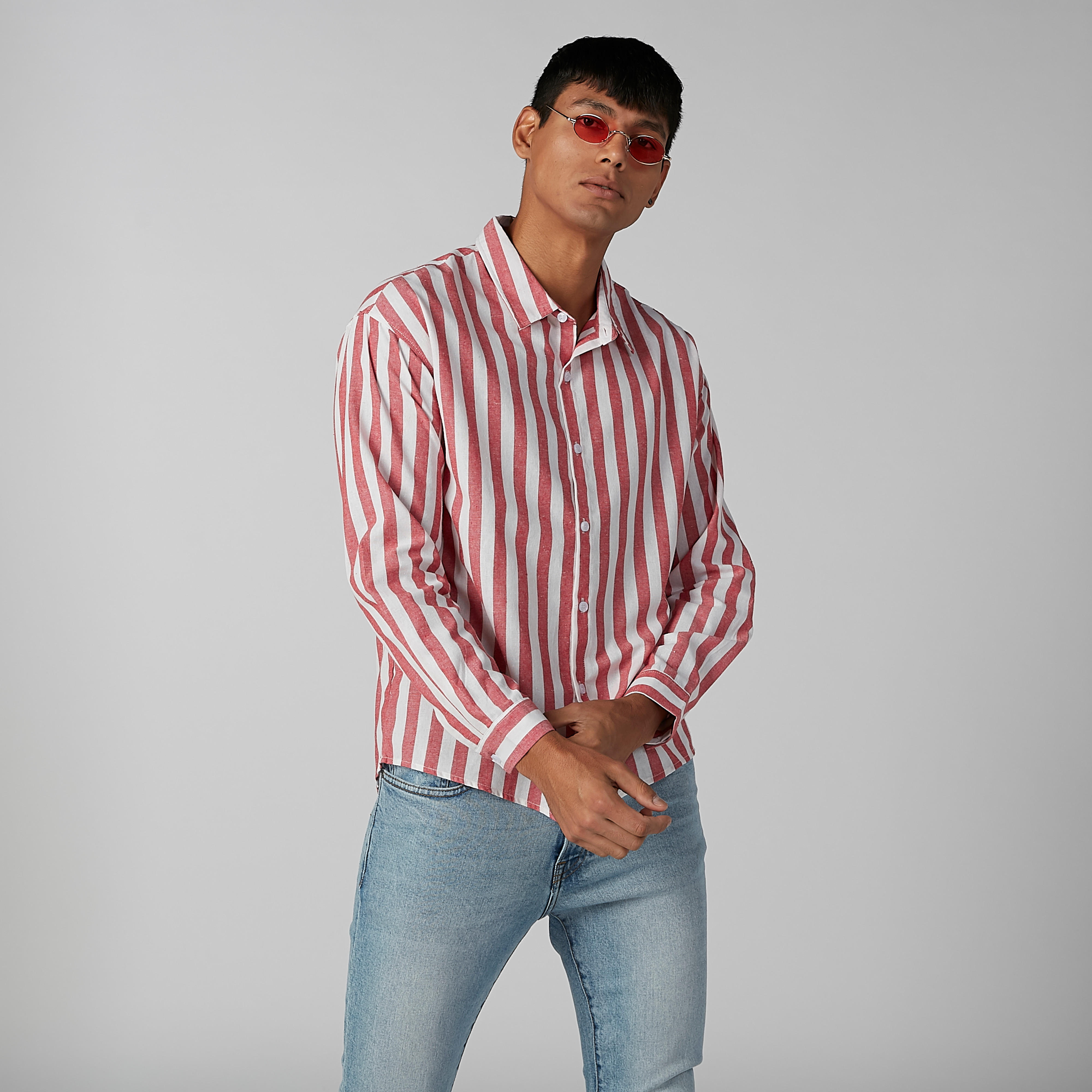 نظارة شمسية بيضاوية بإطار ميتاليك زجاجي-men-sunglasses-image-2