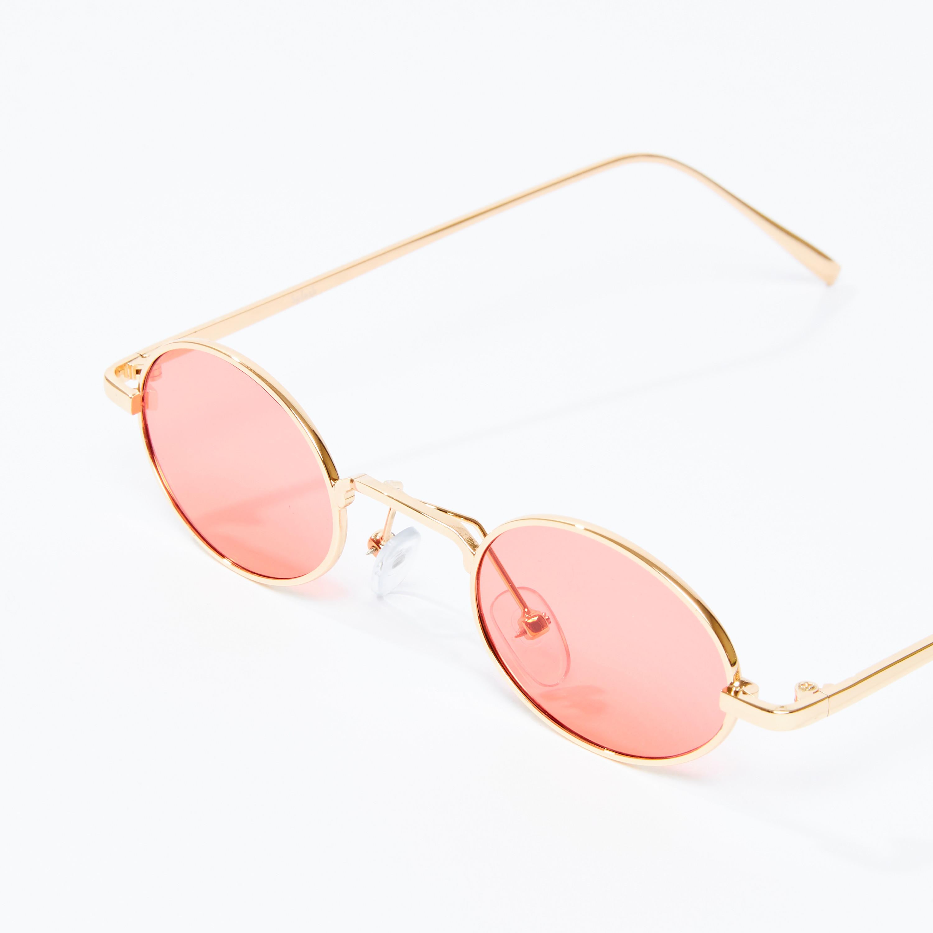 نظارة شمسية بيضاوية بإطار ميتاليك زجاجي-men-sunglasses-image-3