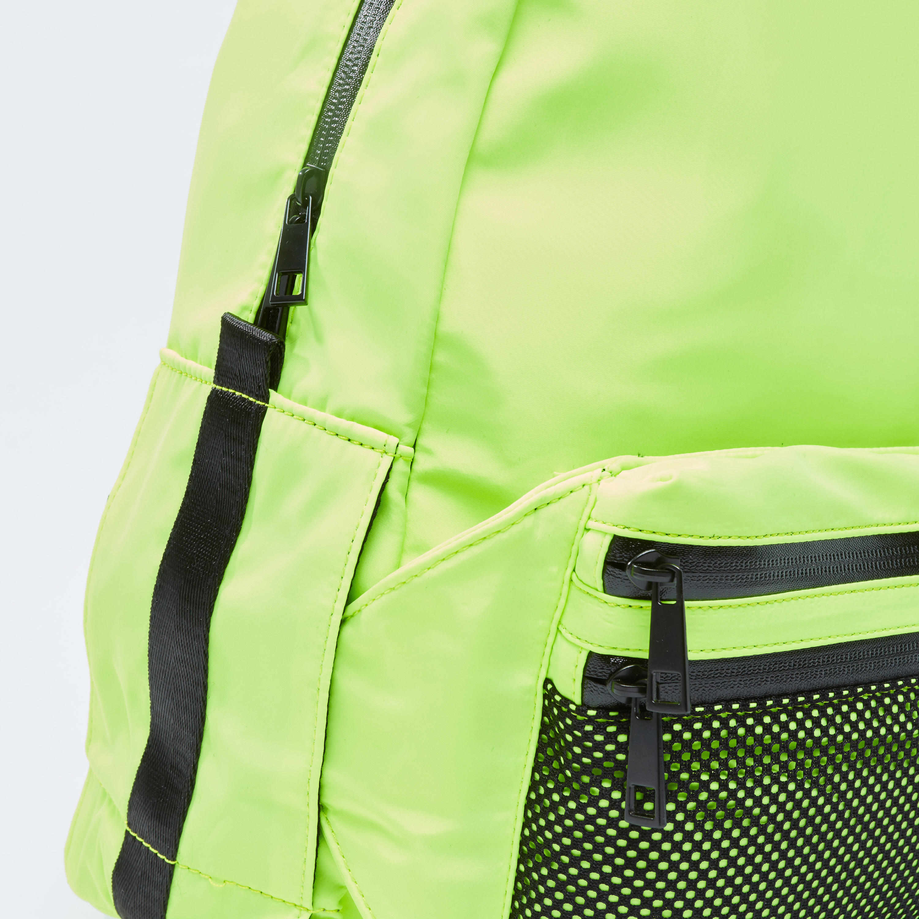 حقيبة ظهر سادة بسحّاب إغلاق وحمّالات كتف قابلة للتعديل-men-bags-image-3